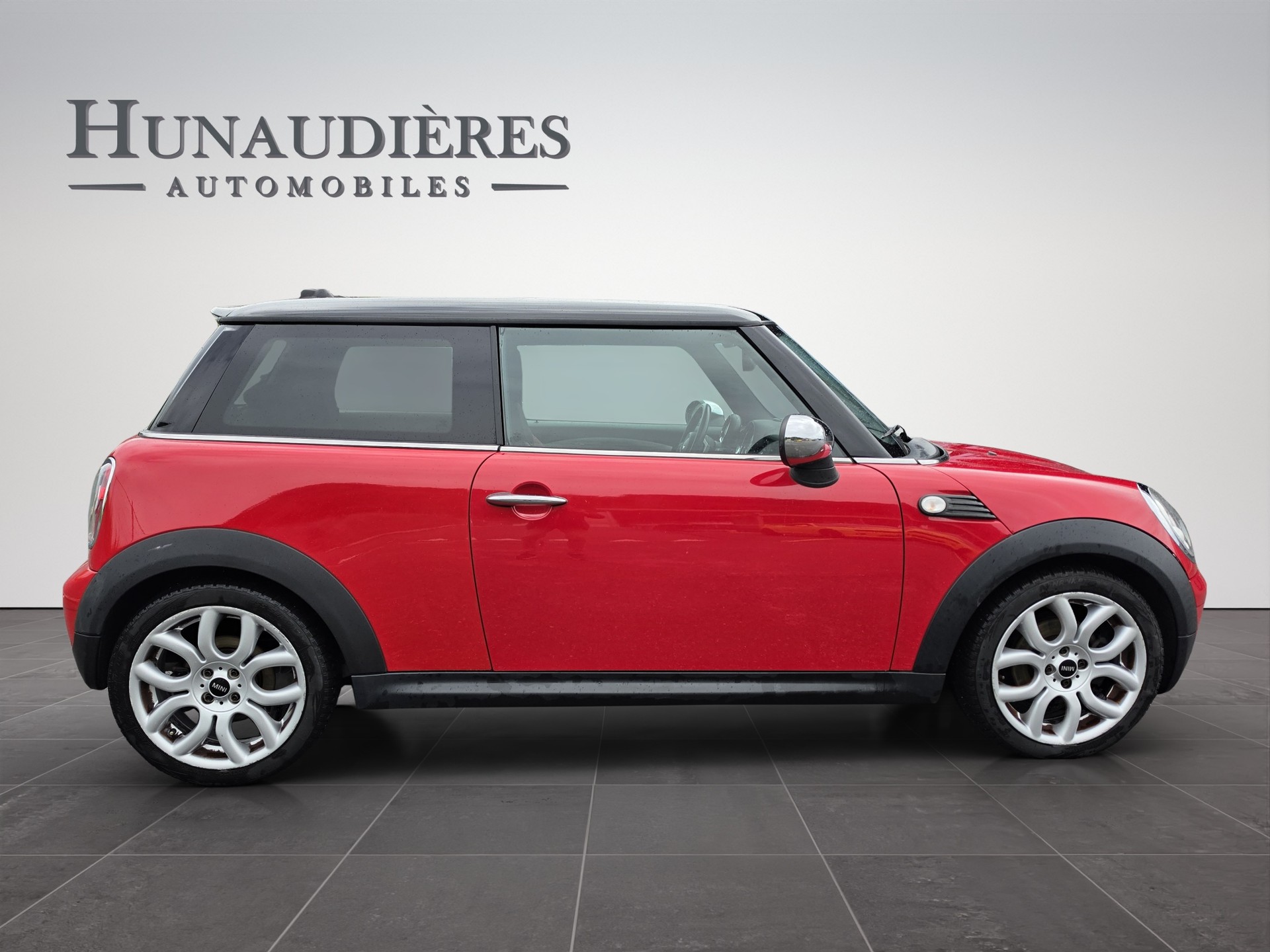 MINI Cooper-image-9
