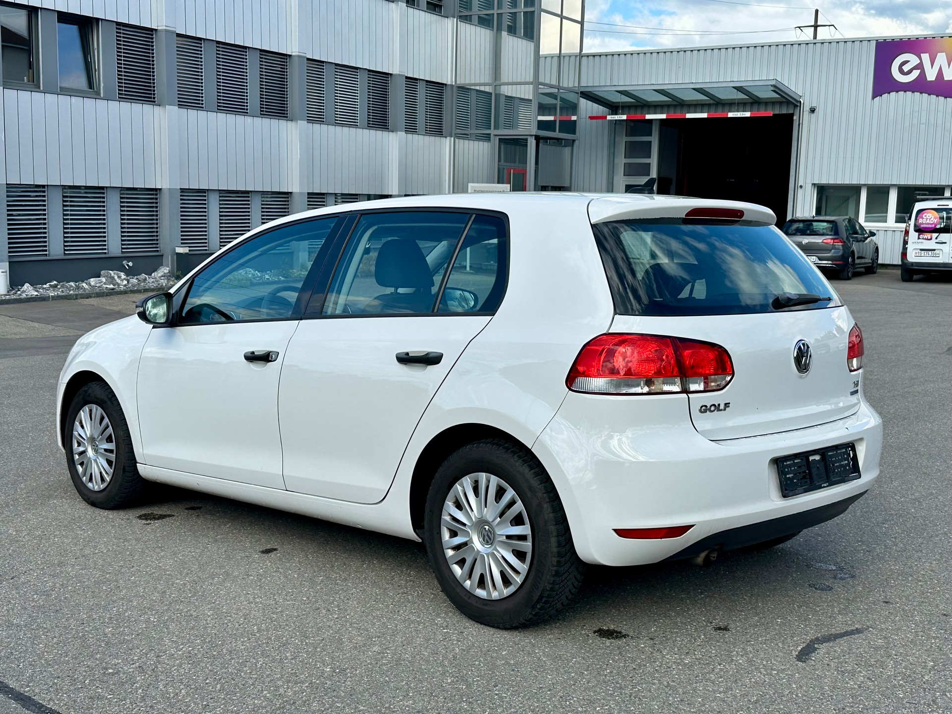 VW Golf 1.2 TSI BlueMotion Technology Trendline-image-6