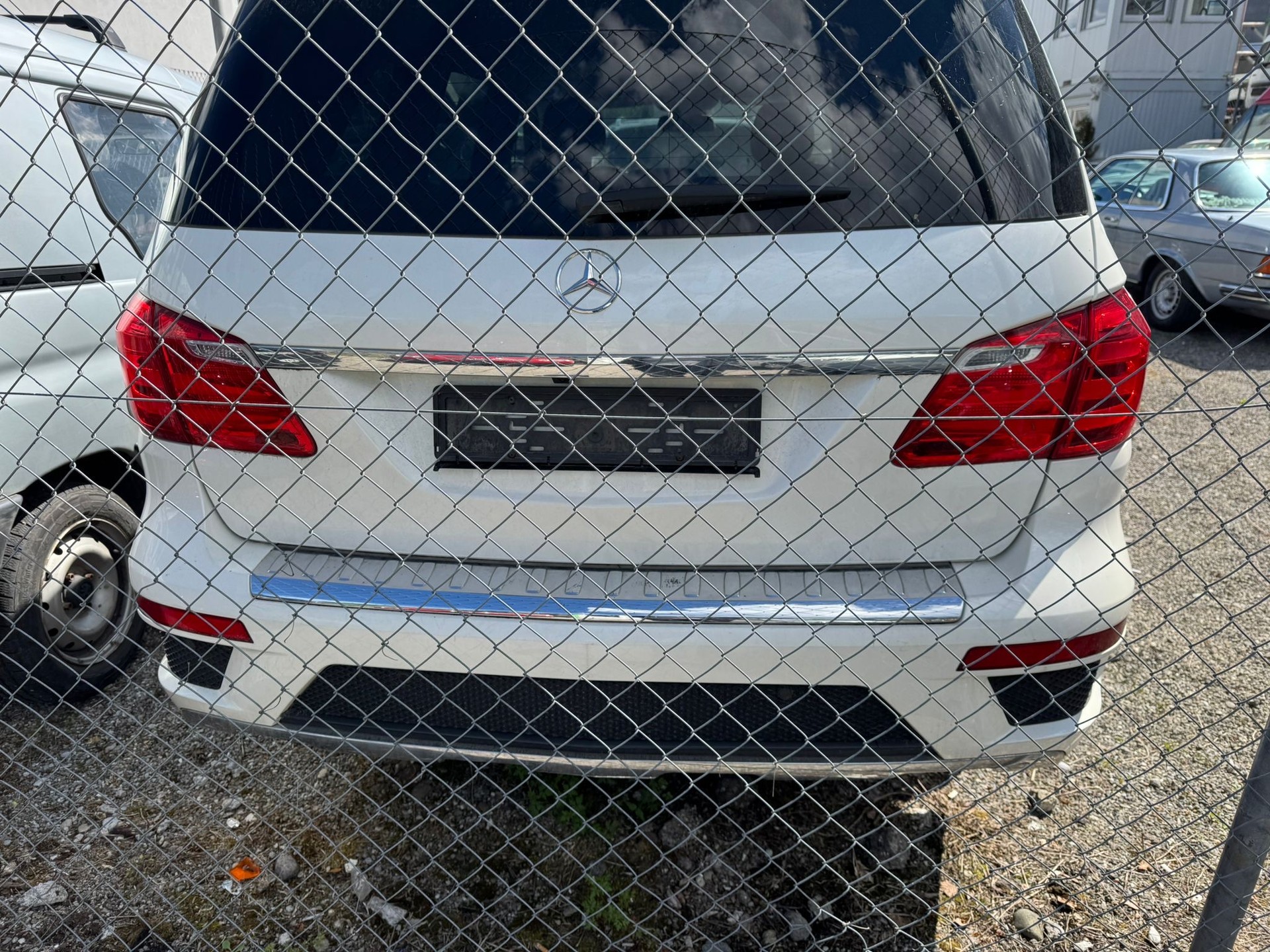 MERCEDES-BENZ GL 350 BlueTEC 4Matic 7G-TRONIC-image-3