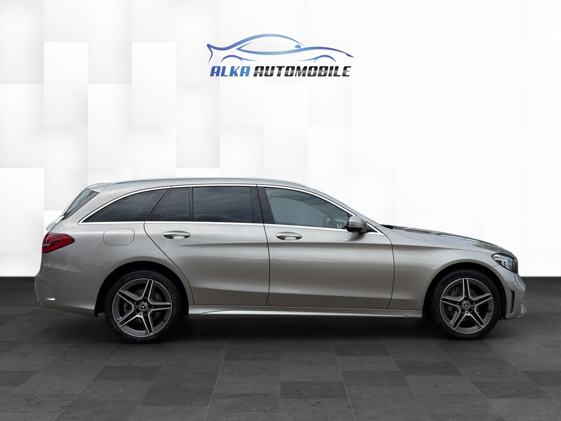 MERCEDES-BENZ C 200 AMG Line 4Matic 9G-Tronic-image-6