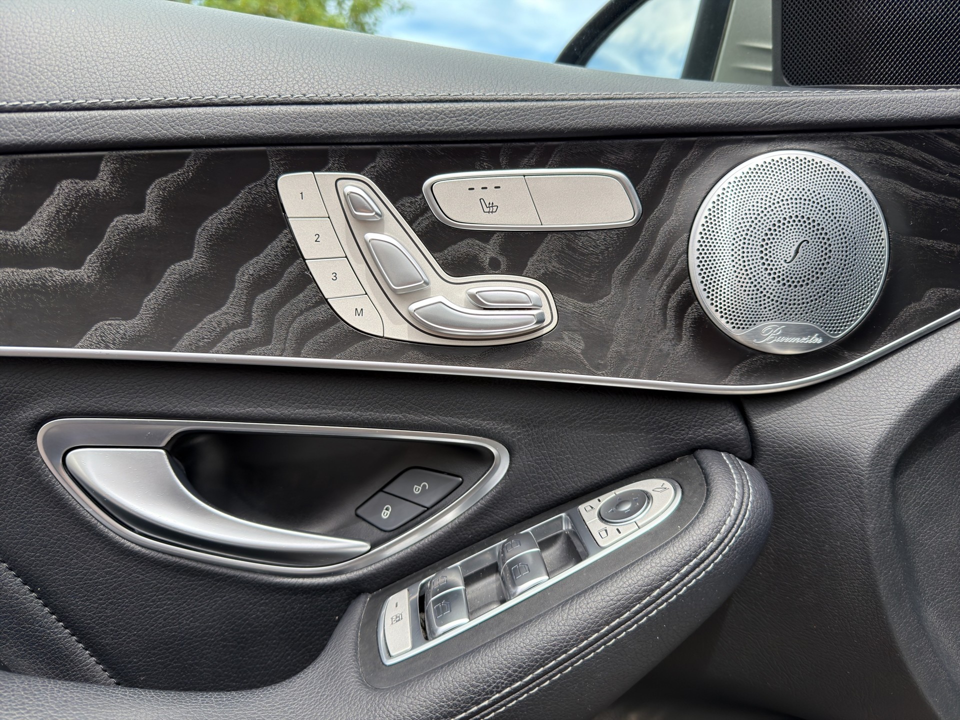 MERCEDES-BENZ C 200 AMG Line 4Matic 9G-Tronic-image-13