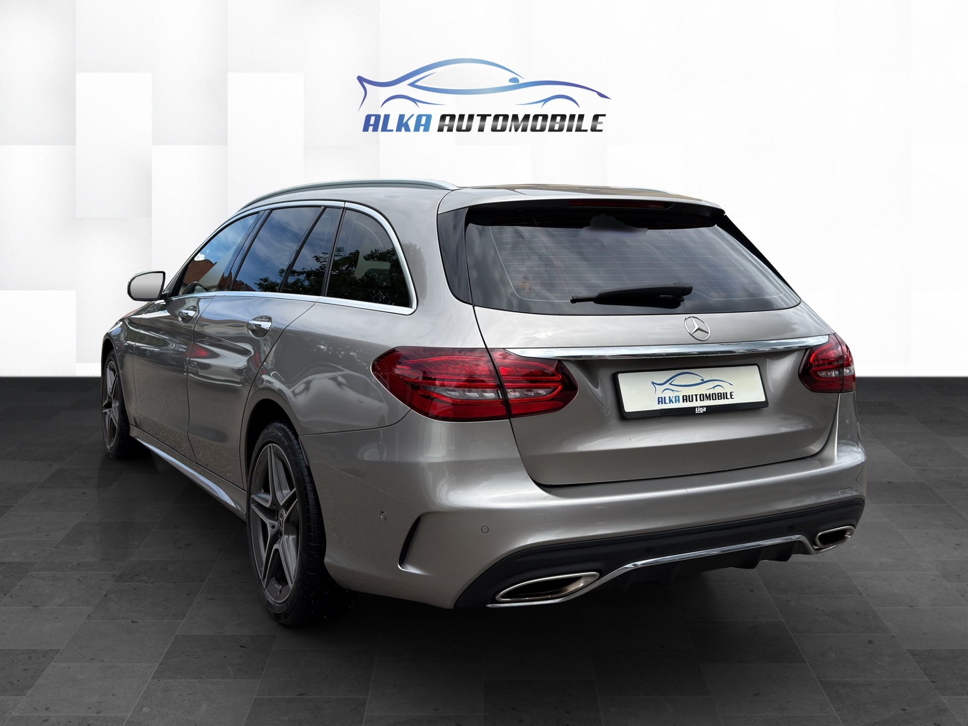 MERCEDES-BENZ C 200 AMG Line 4Matic 9G-Tronic-image-3