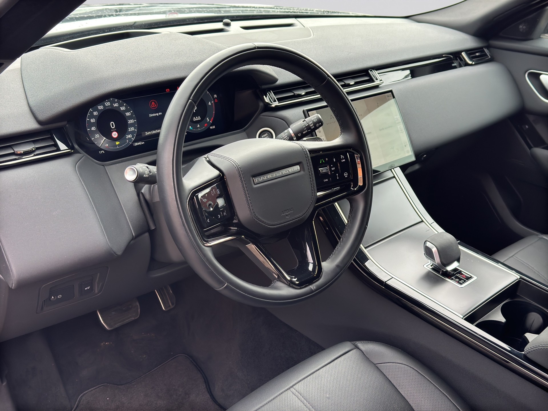 LAND ROVER Range Rover Velar D 200 Black Automatic-image-6