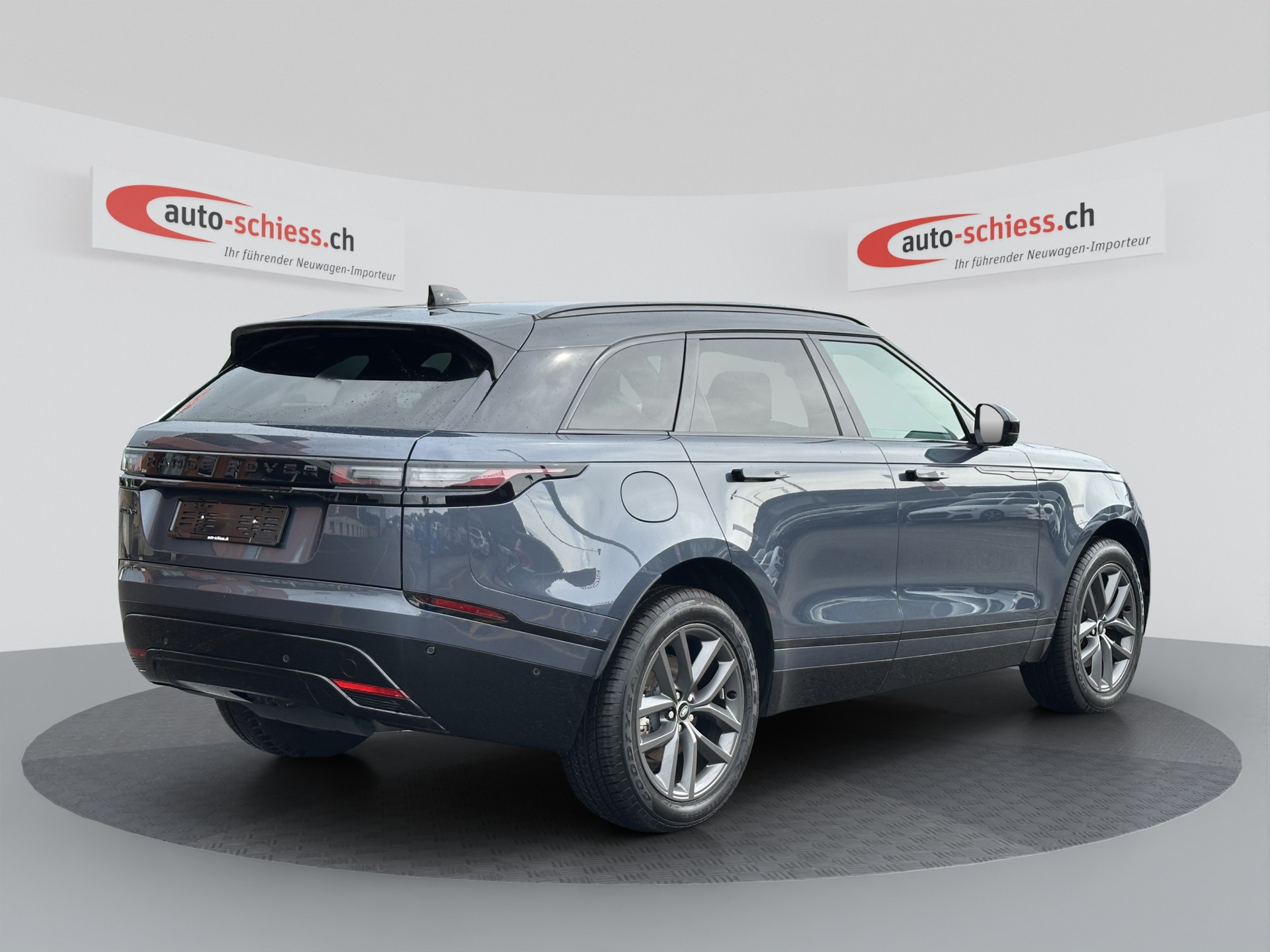 LAND ROVER Range Rover Velar D 200 Black Automatic-image-4