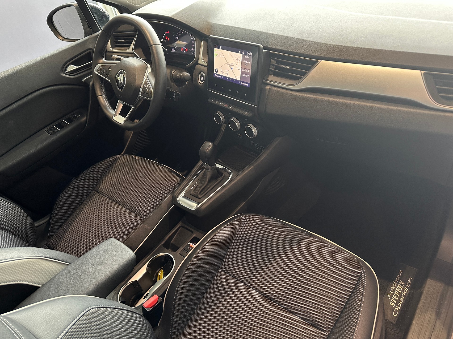 RENAULT Captur 1.3 TCe EDC Intens EDC-image-11