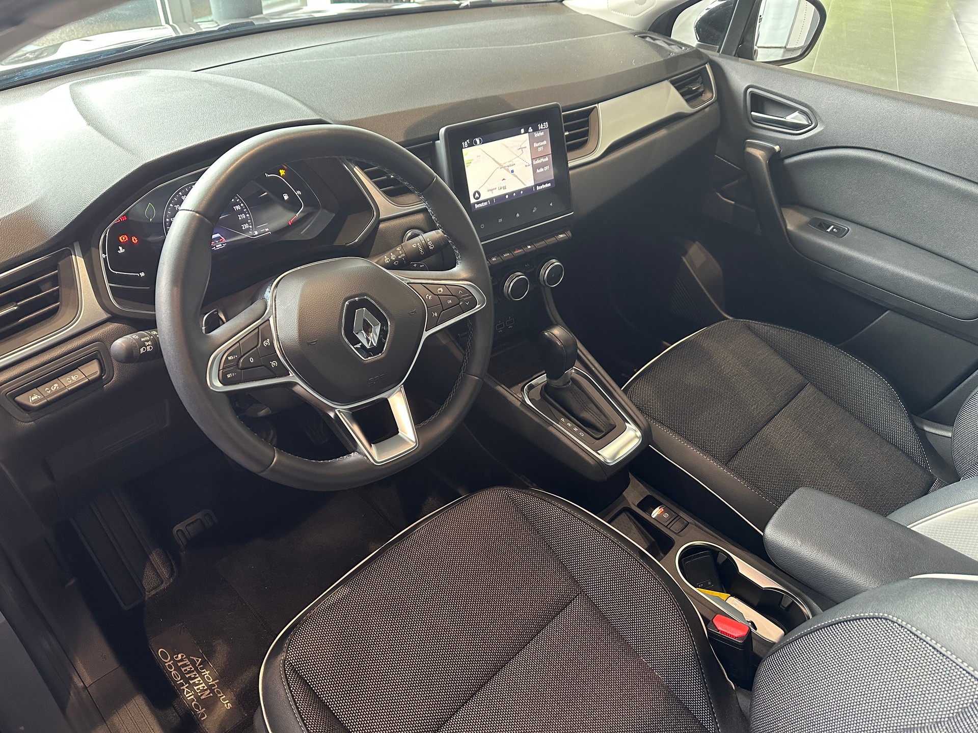 RENAULT Captur 1.3 TCe EDC Intens EDC-image-9