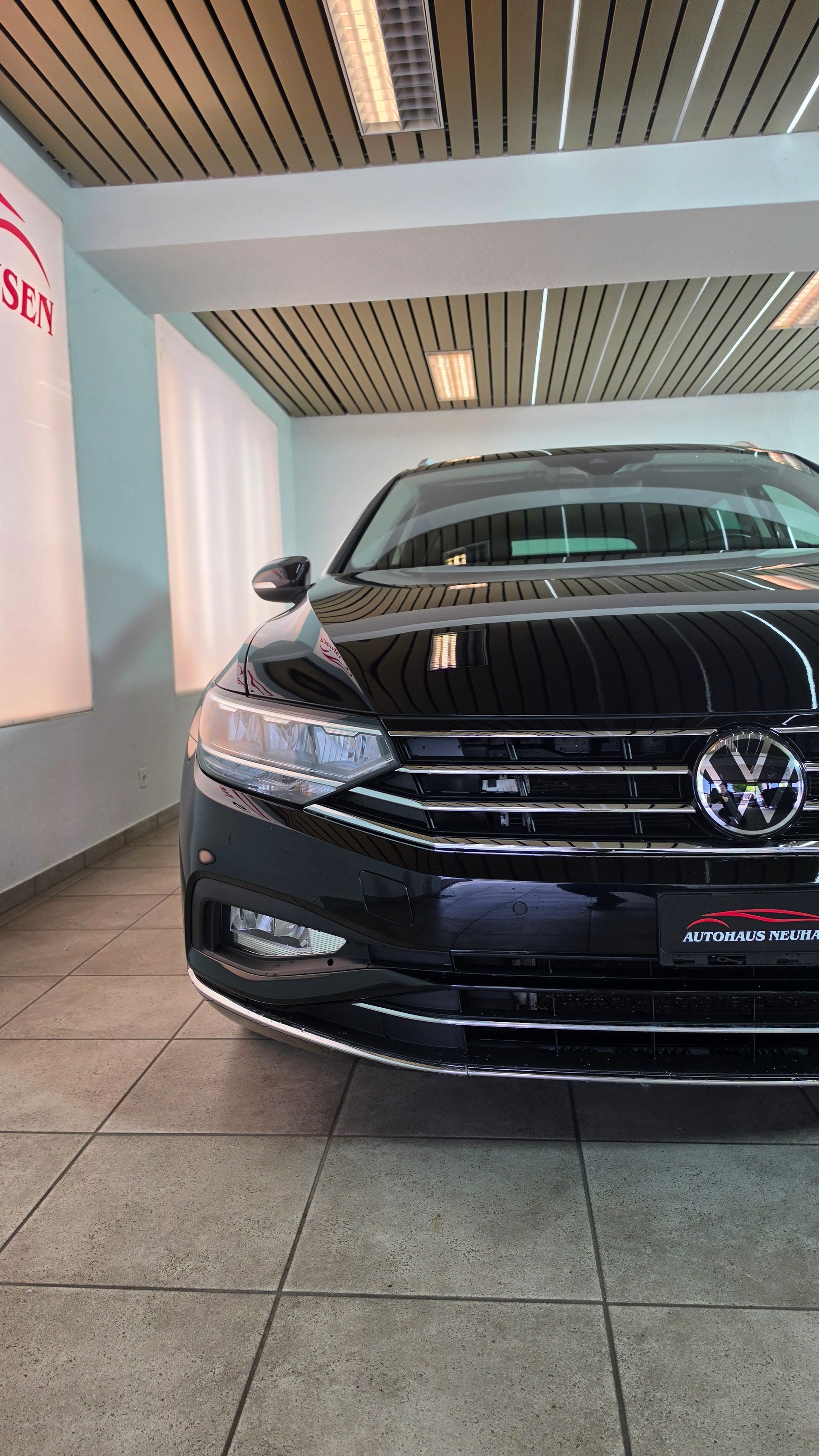 VW Passat 2.0 TDI BMT Elegance 4Motion DSG Frisch ab MFK Frisch Ab Service-image-3