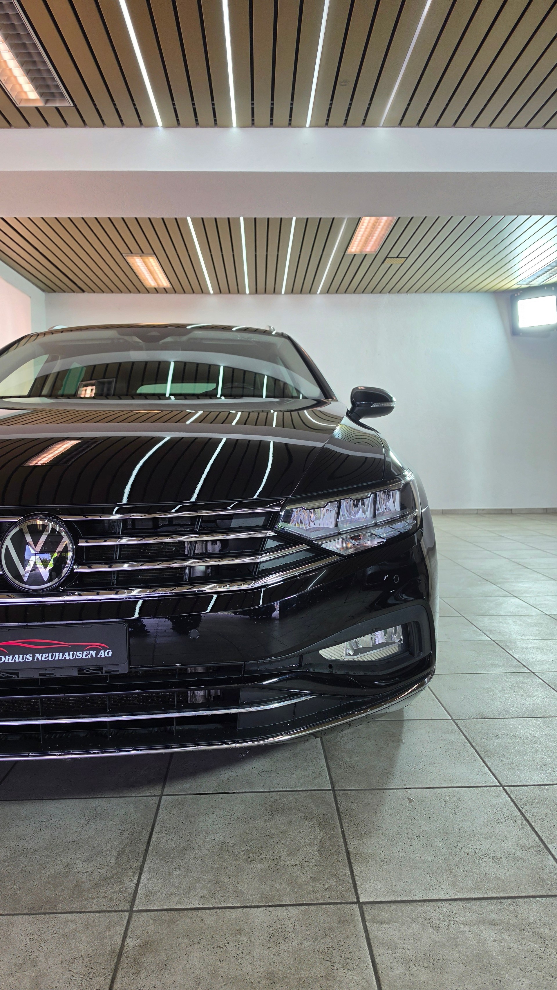 VW Passat 2.0 TDI BMT Elegance 4Motion DSG Frisch ab MFK Frisch Ab Service-image-2