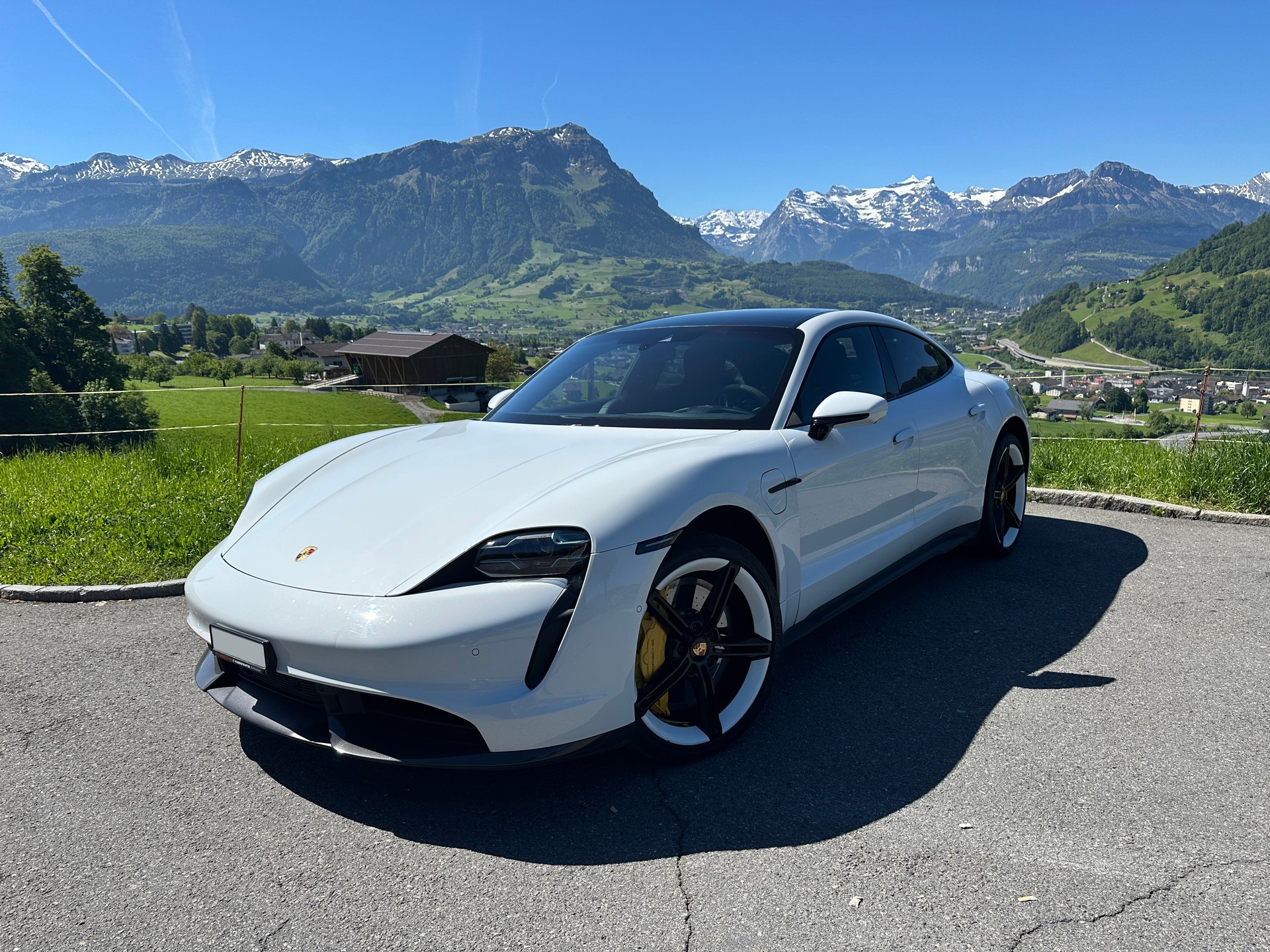 PORSCHE Taycan Turbo S-image-2