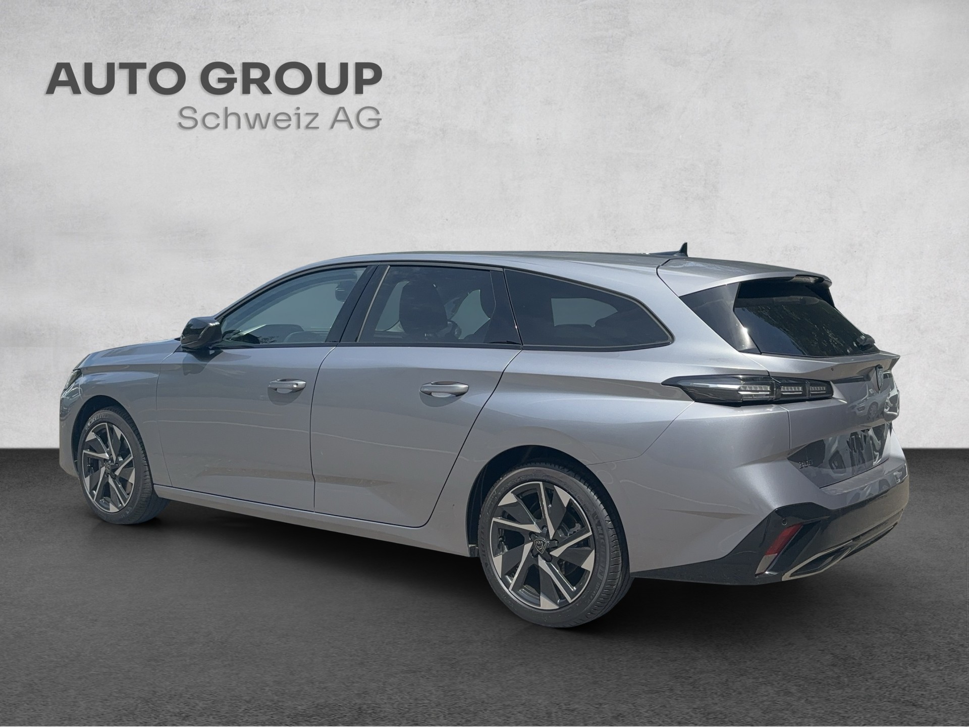 PEUGEOT 308 SW 1.2 Pure Tech Allure EAT8-showroom-element-1