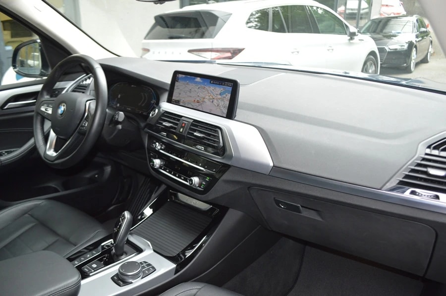 BMW X3 xDrive 30e-image-7