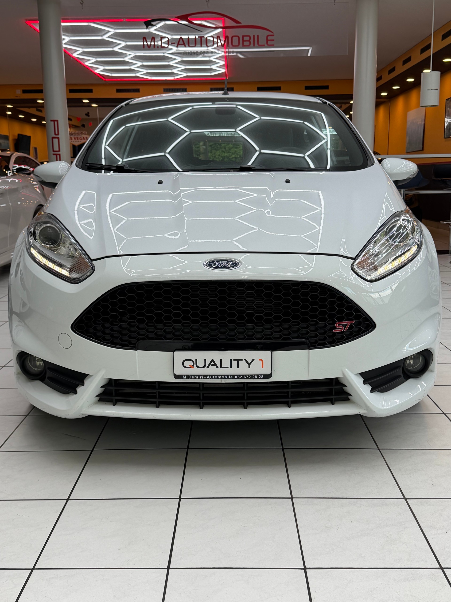 FORD Fiesta 1.6 EcoB ST-2-image-3