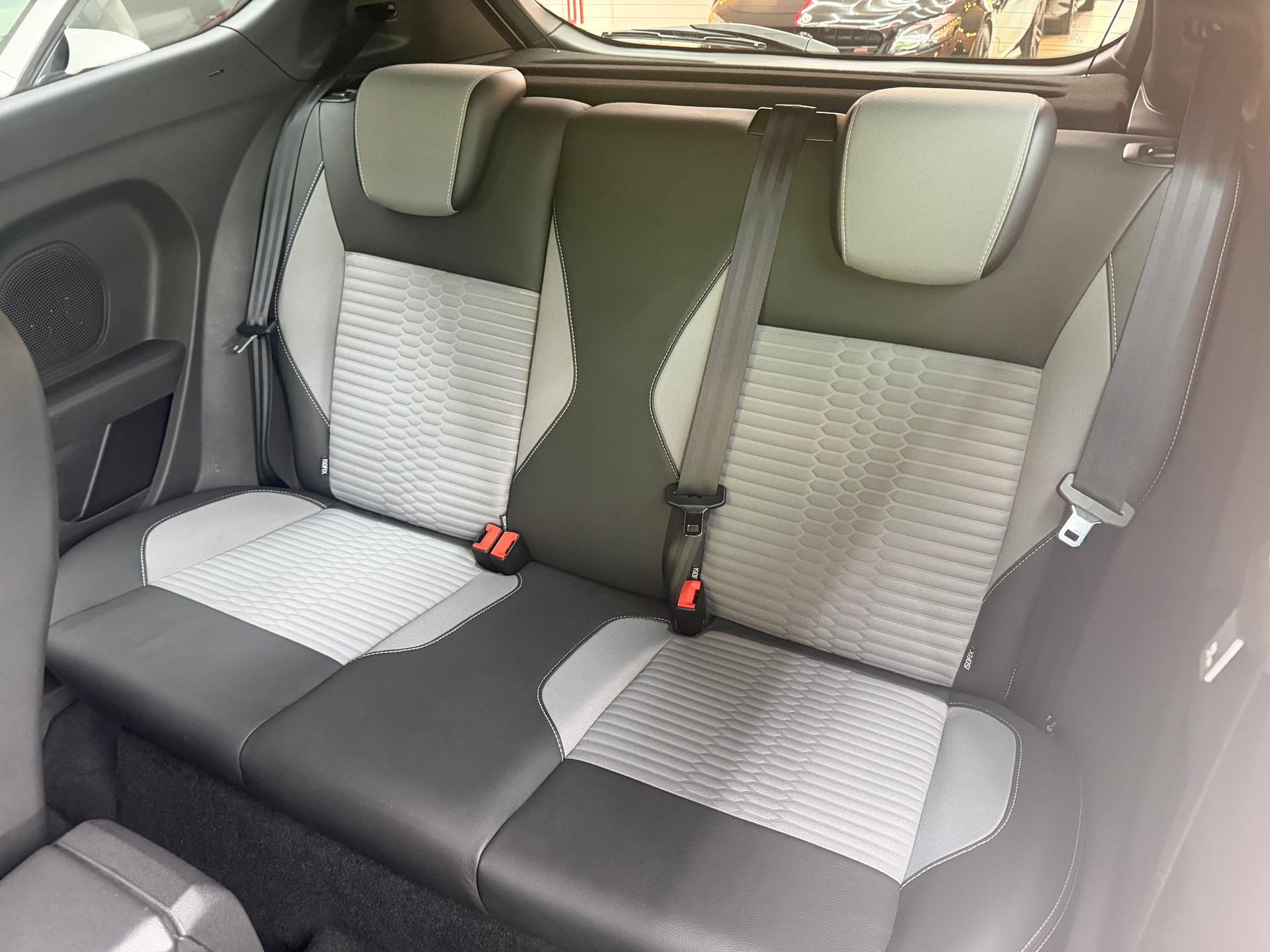 FORD Fiesta 1.6 EcoB ST-2-image-13