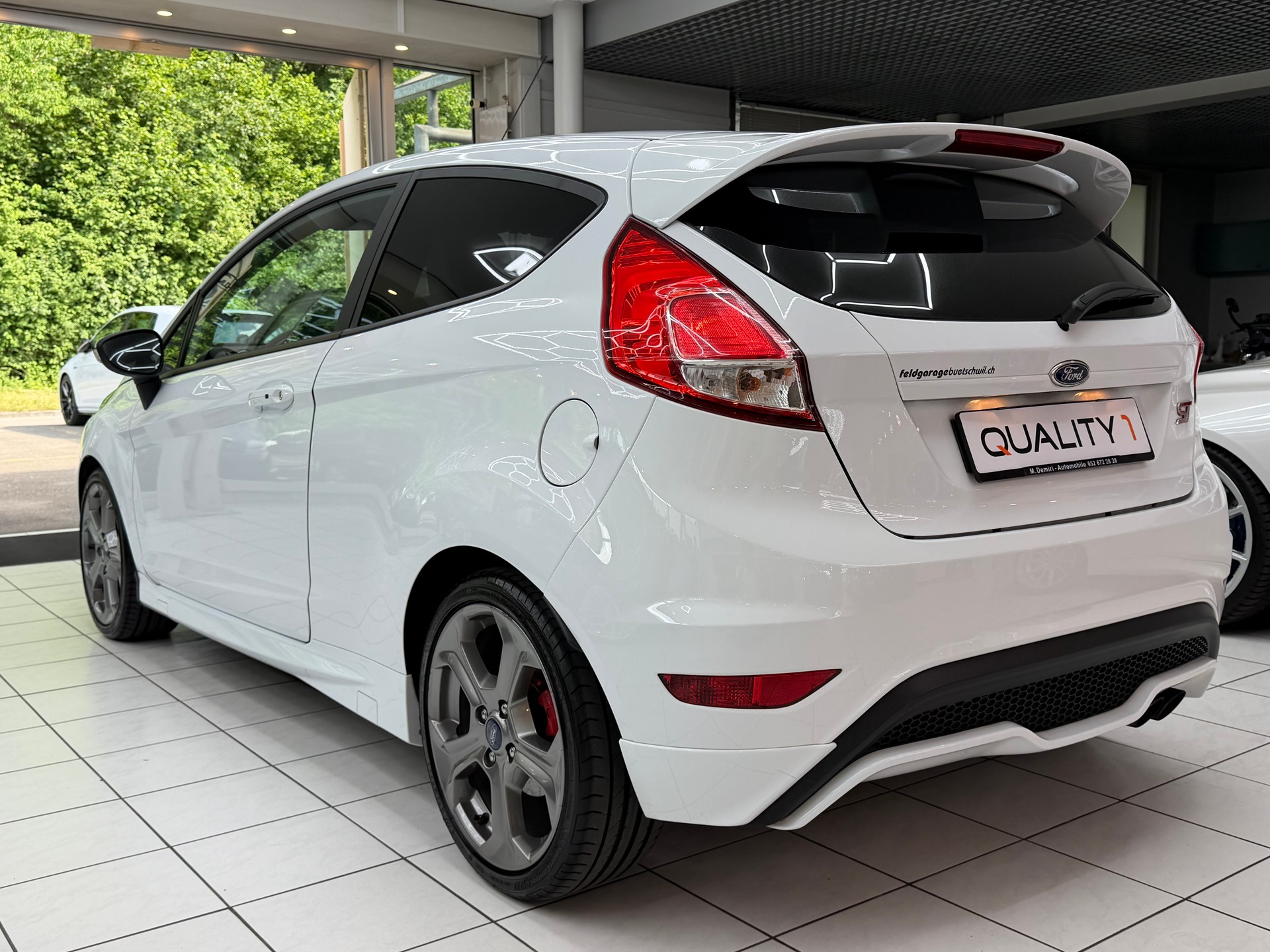 FORD Fiesta 1.6 EcoB ST-2-image-6