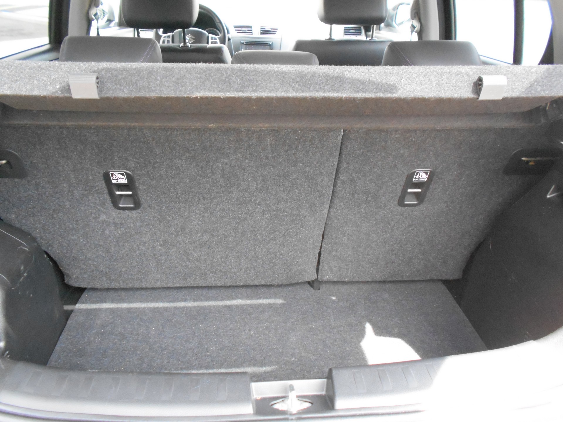 SUZUKI Swift 1.2i 16V Sergio Cellano 4x4-image-9