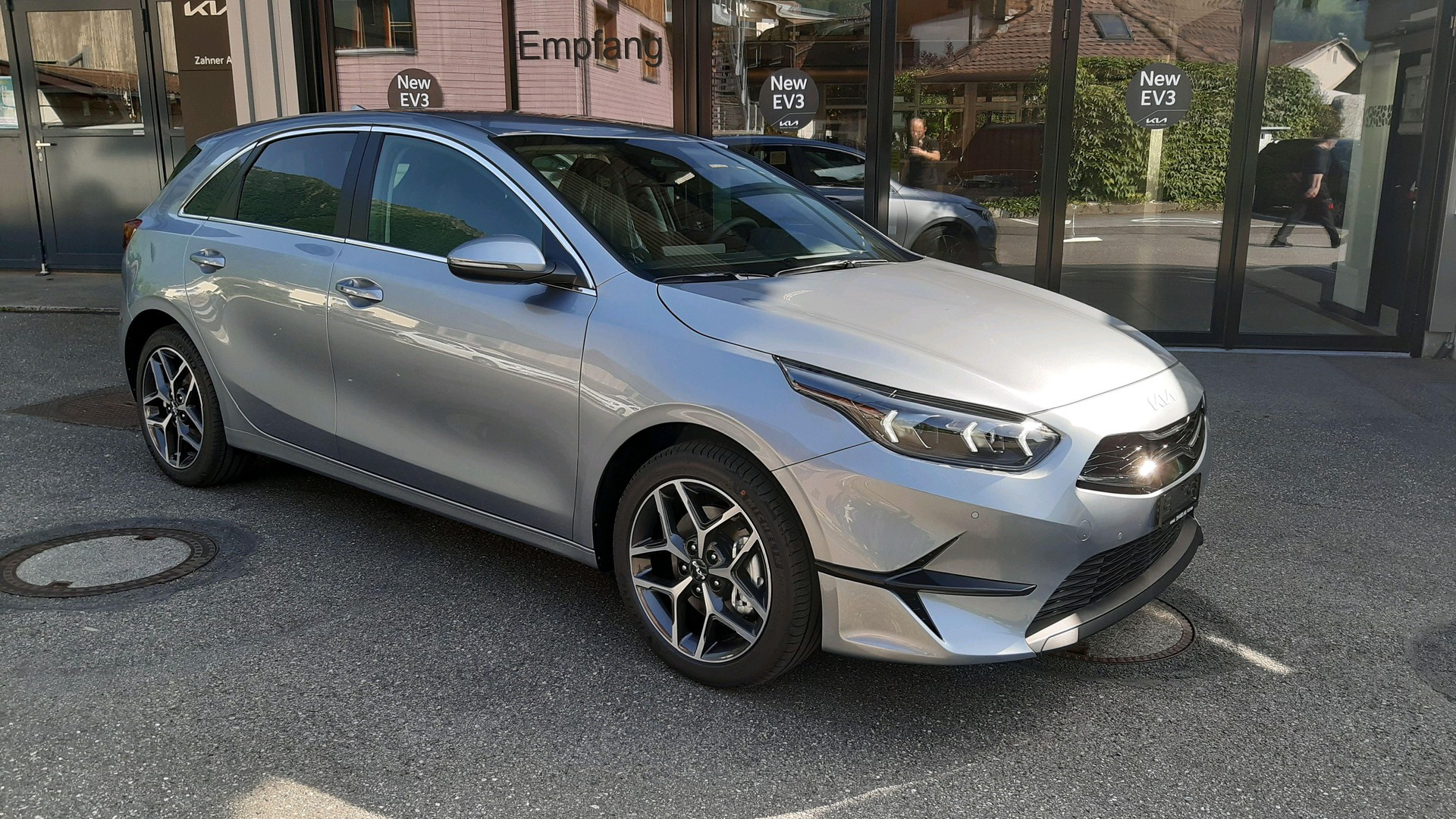 KIA Ceed 1.5 T-GDi Power-image-0