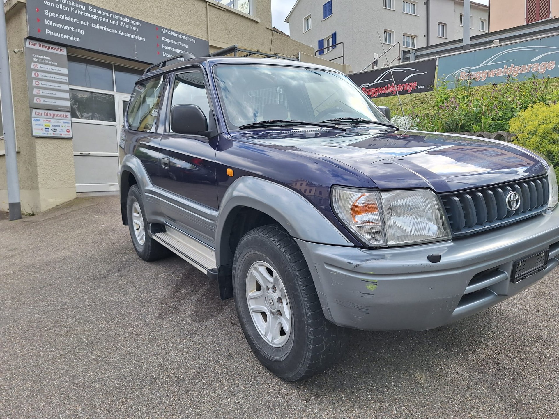 TOYOTA Land Cruiser 300 3.0 TD LX-image-1