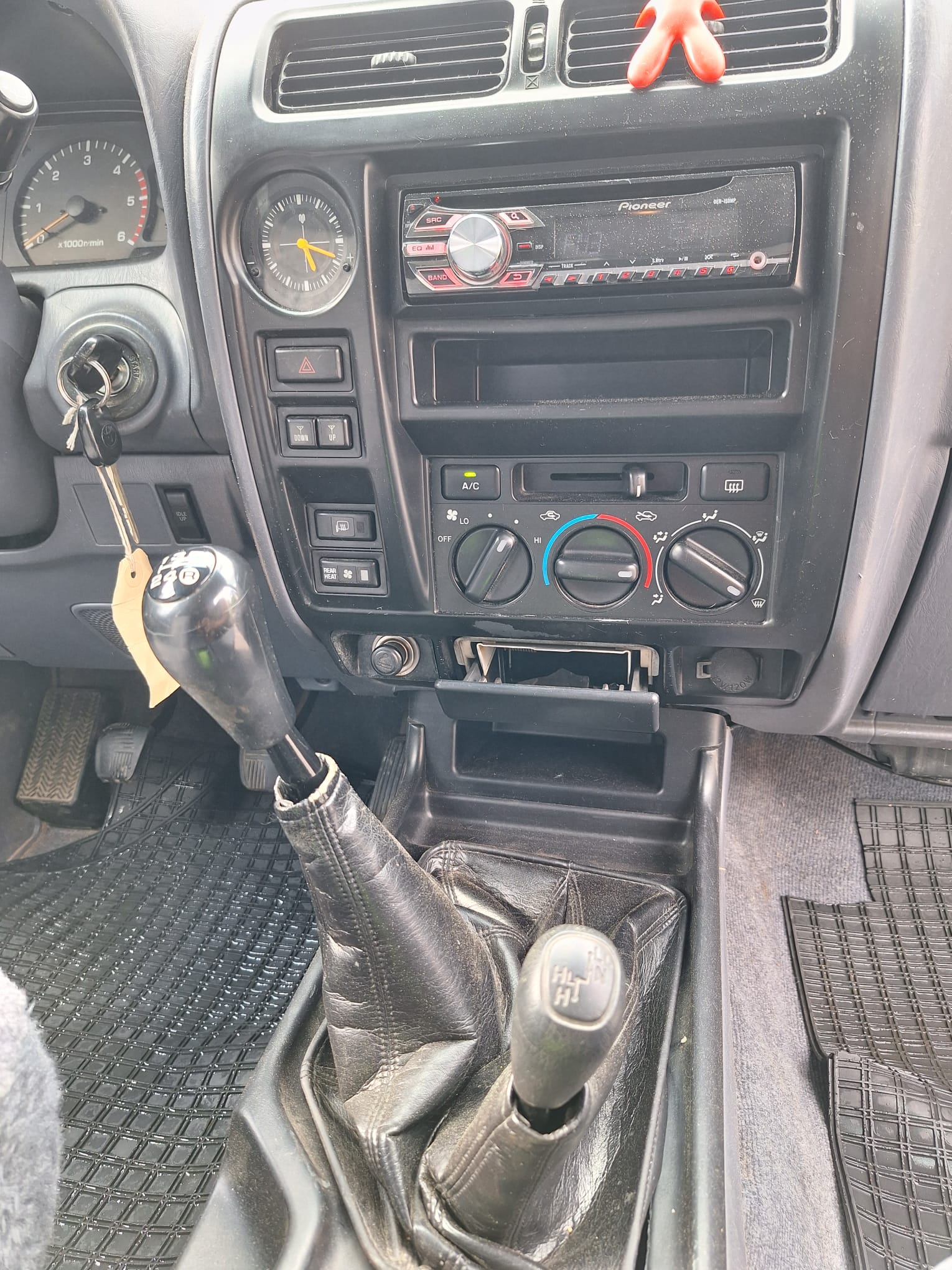TOYOTA Land Cruiser 300 3.0 TD LX-image-10