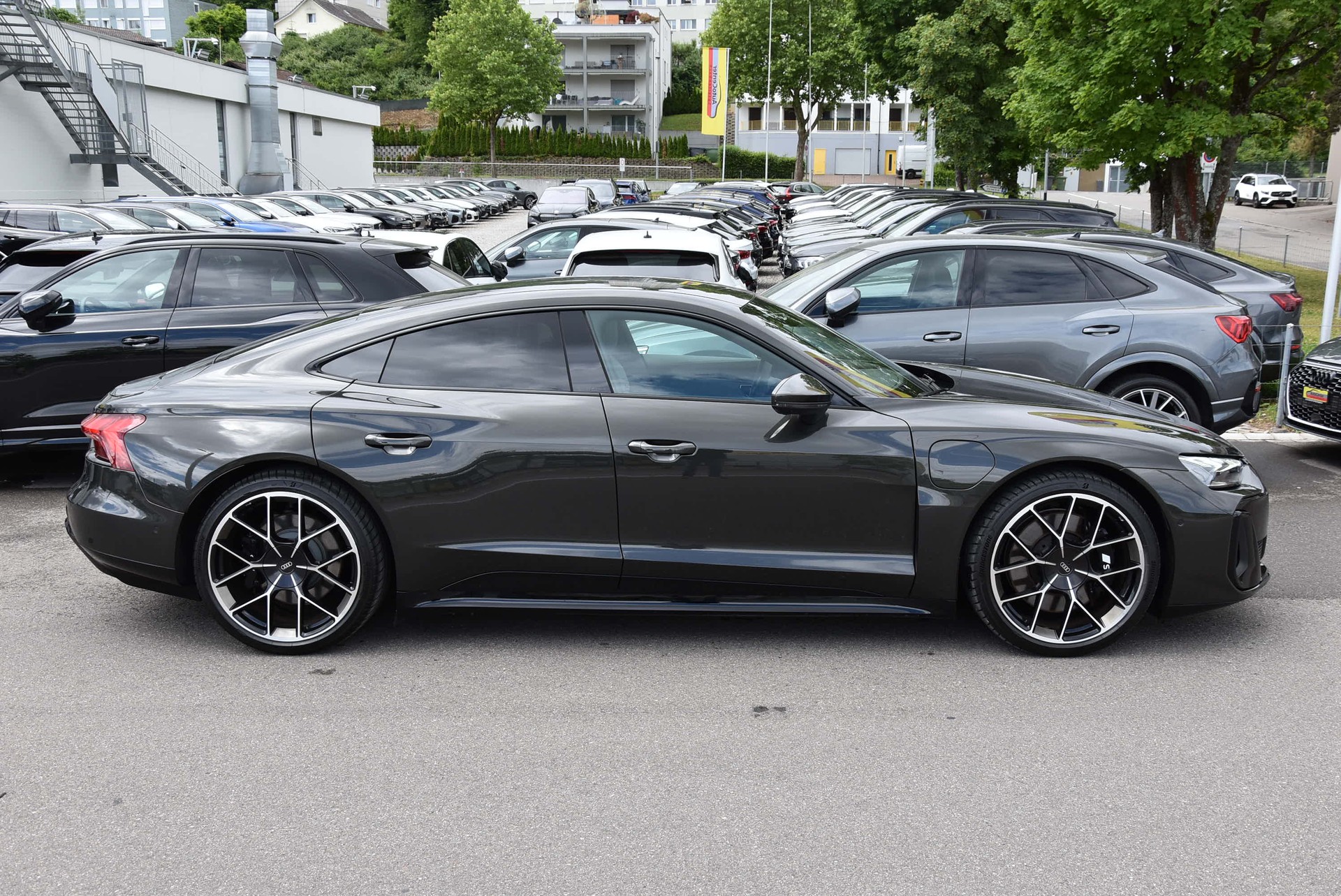 AUDI S e-tron GT quattro-image-10