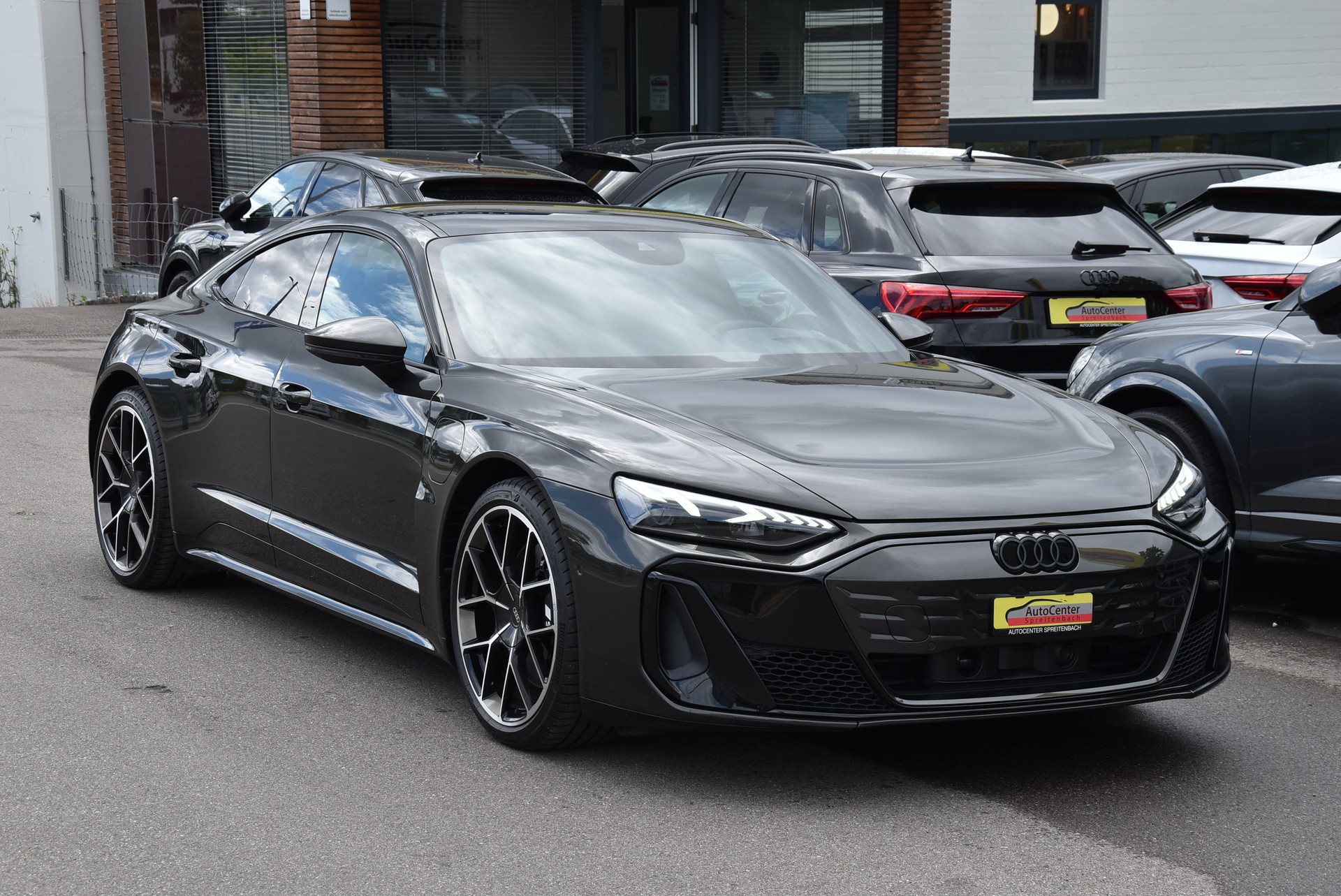AUDI S e-tron GT quattro-image-0