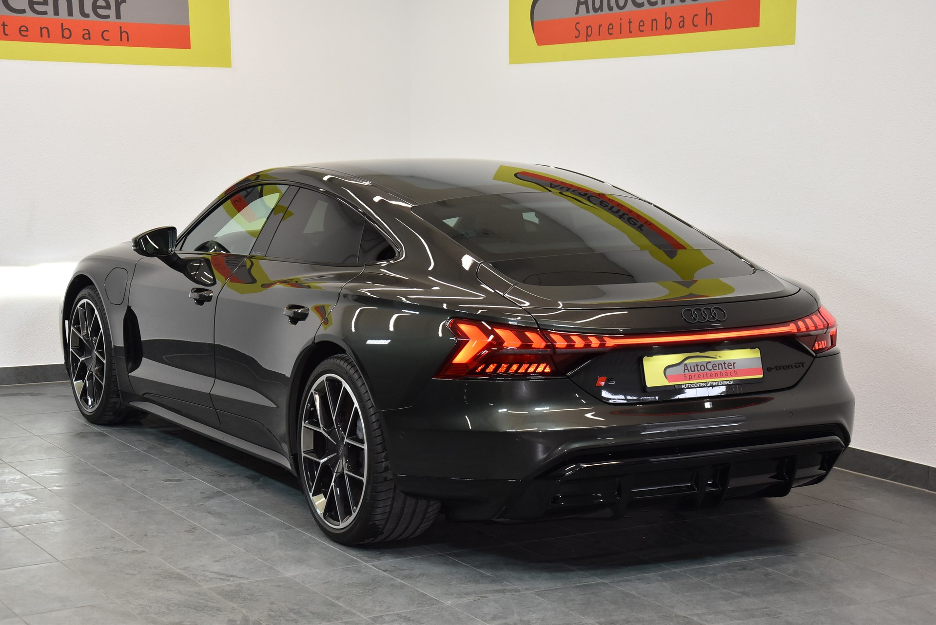 AUDI S e-tron GT quattro-image-13