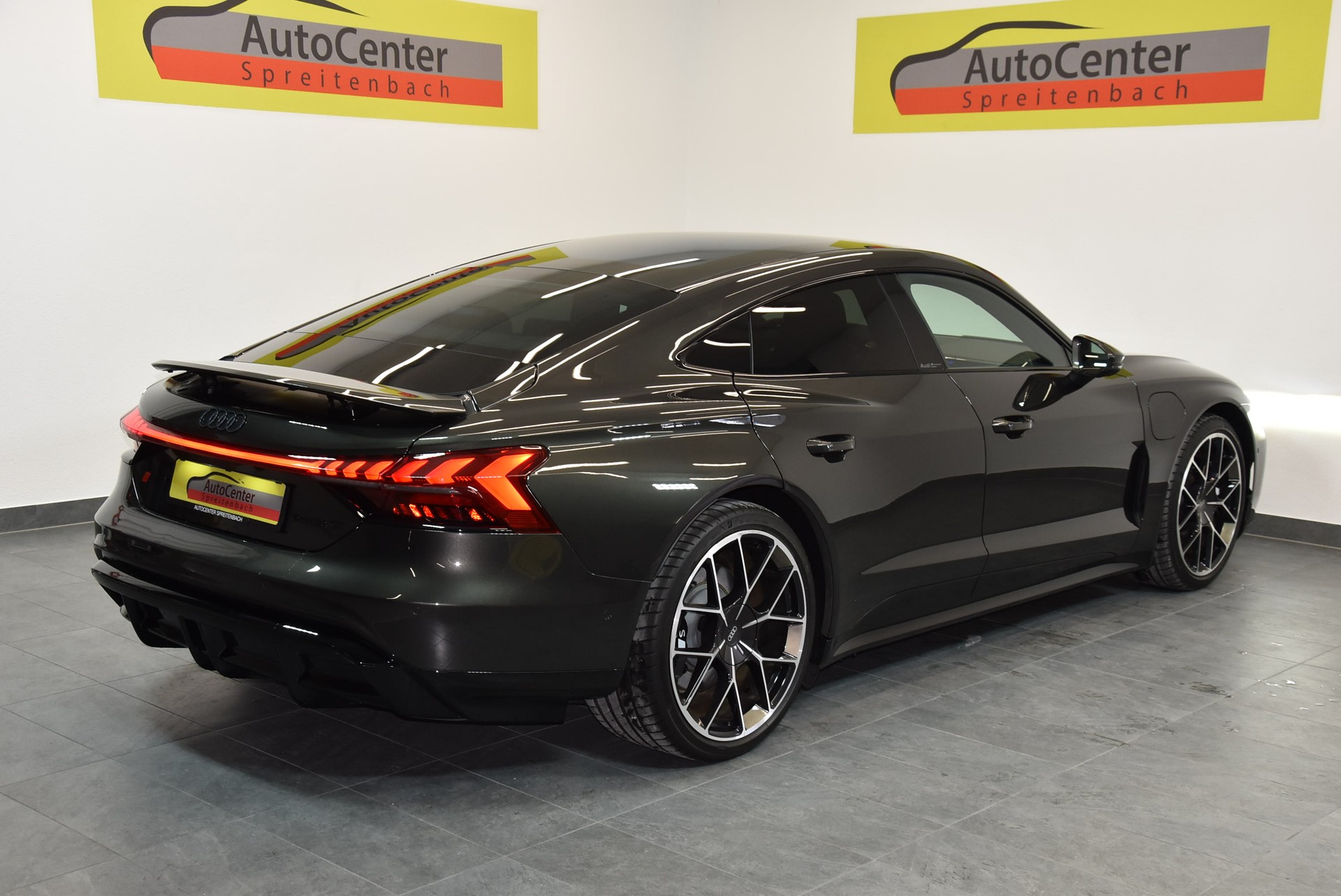 AUDI S e-tron GT quattro-image-15