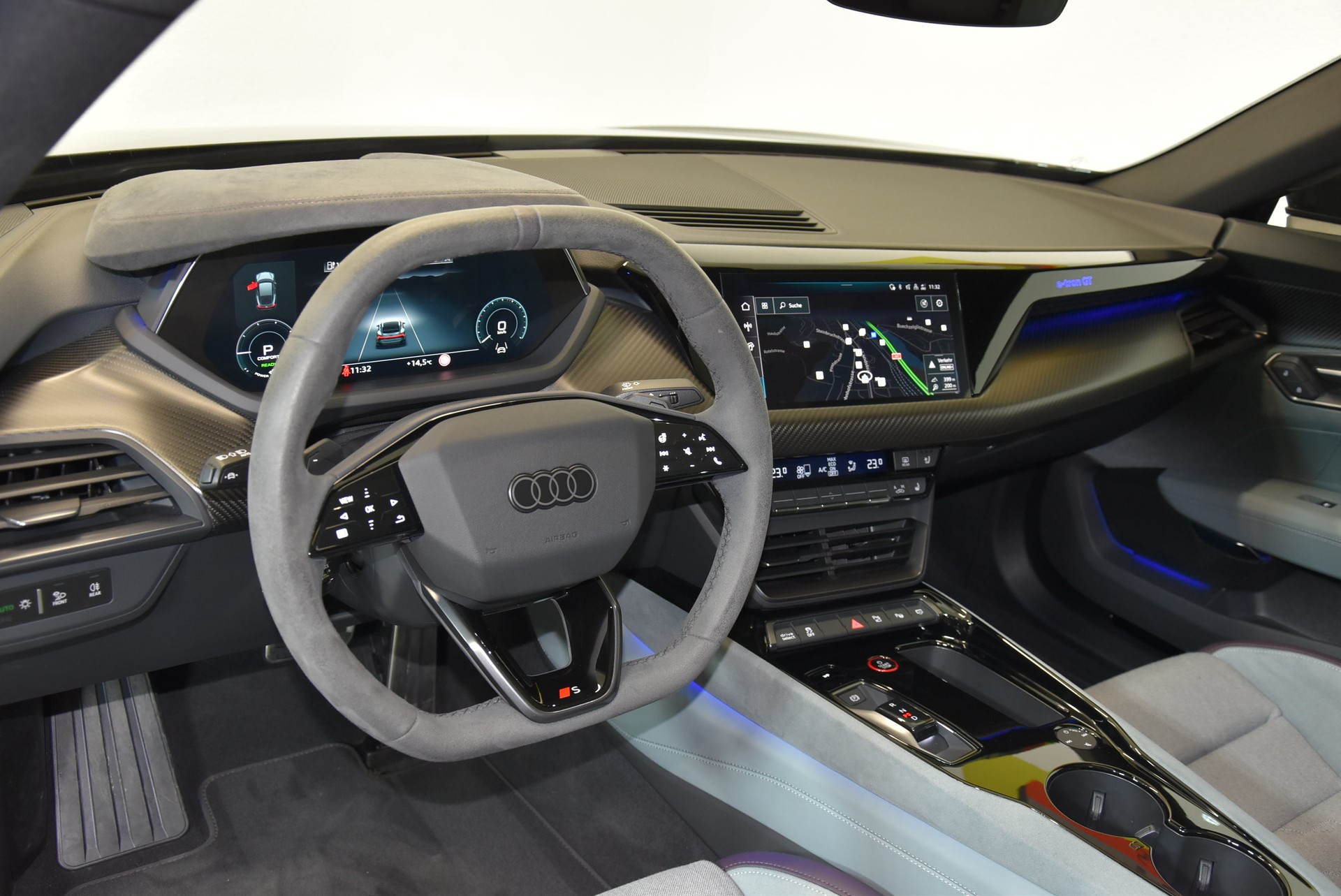 AUDI S e-tron GT quattro-image-5