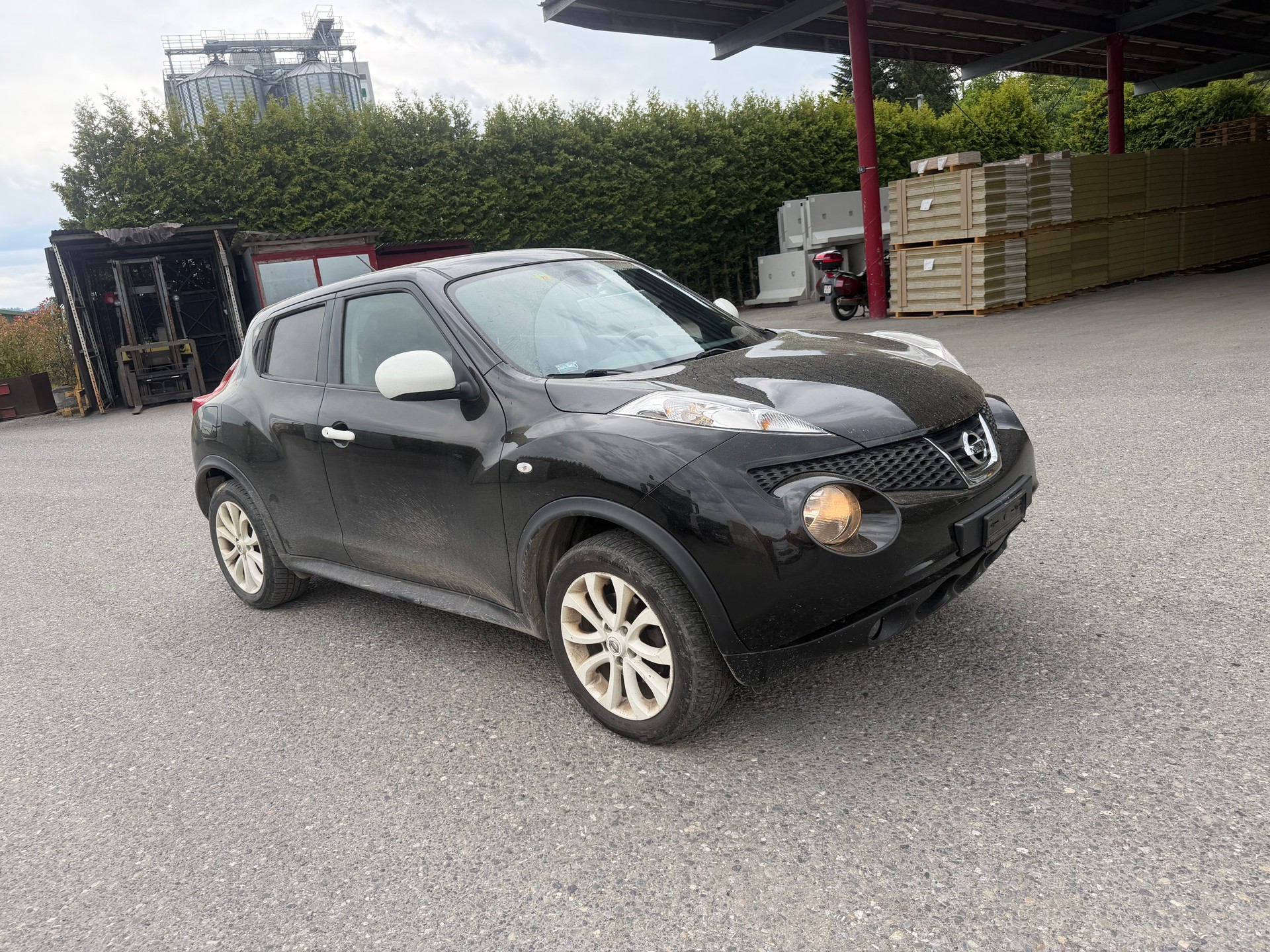 NISSAN Juke 1.6 DIG-T tekna 4x4 Xtronic M-CVT-image-1
