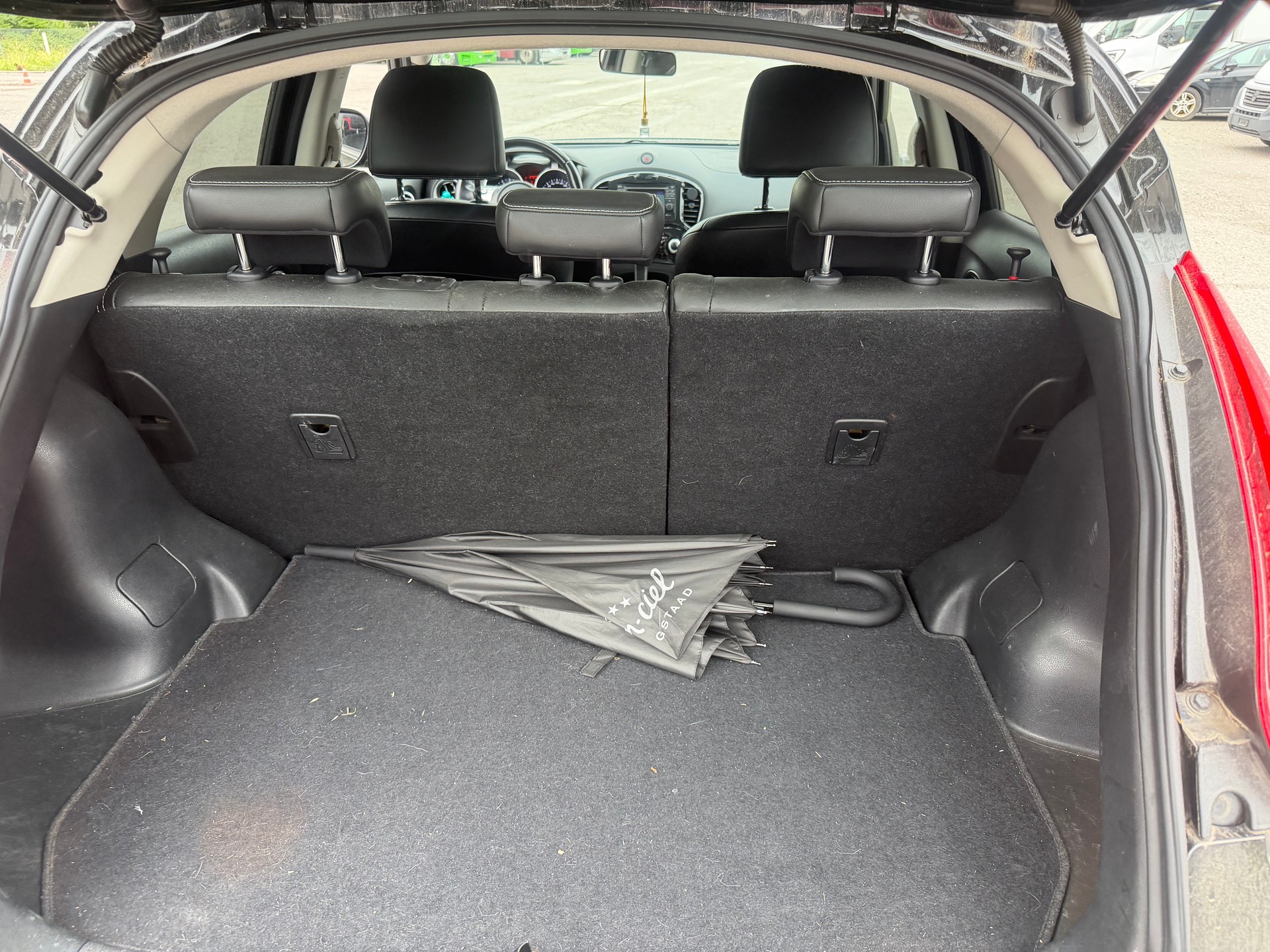 NISSAN Juke 1.6 DIG-T tekna 4x4 Xtronic M-CVT-image-9