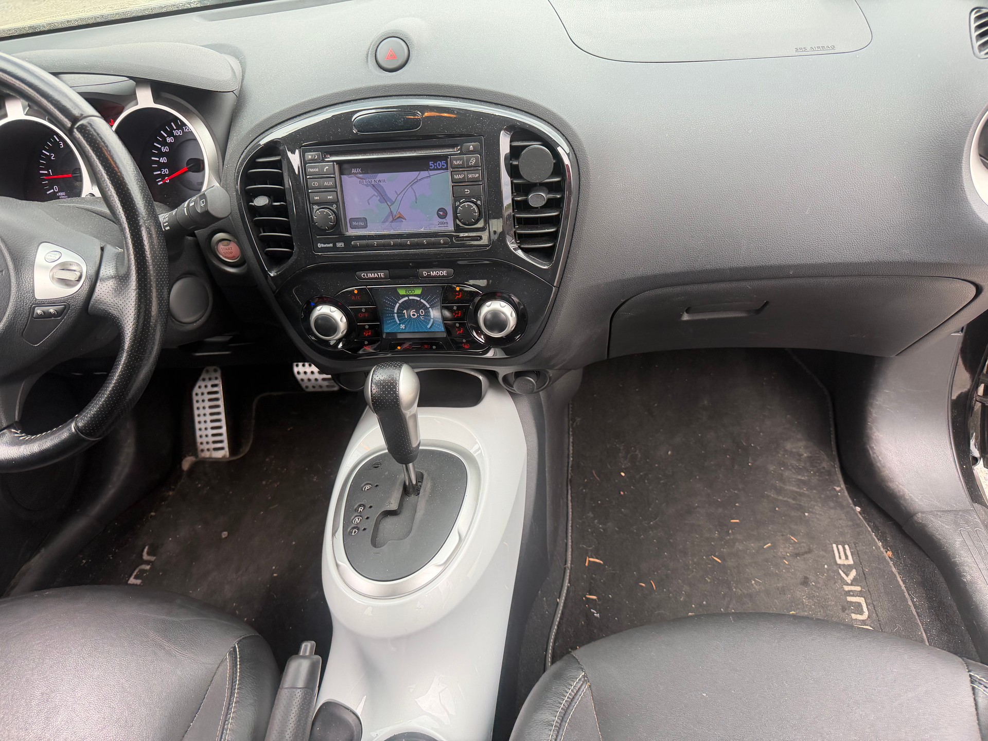 NISSAN Juke 1.6 DIG-T tekna 4x4 Xtronic M-CVT-image-6