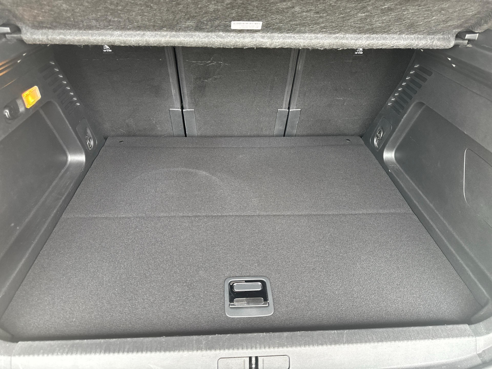 CITROEN C5 Aircross 1.6 Plug-in Hybrid Shine-image-12