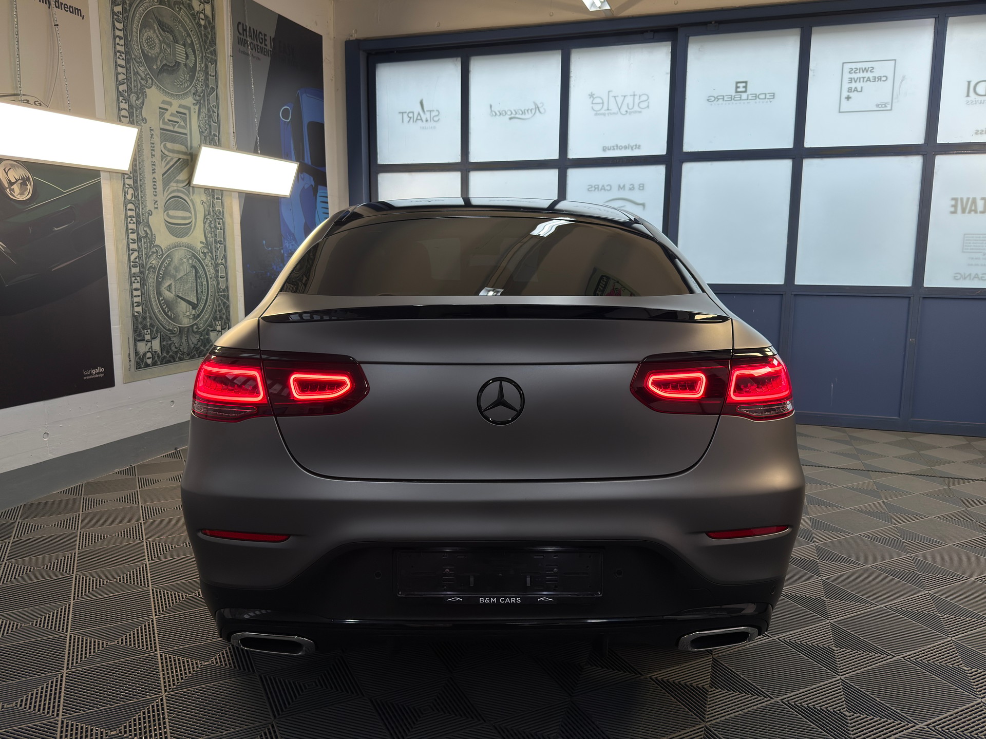 MERCEDES-BENZ GLC Coupé 220 d AMG Line 4Matic 9G-Tronic-showroom-element-3