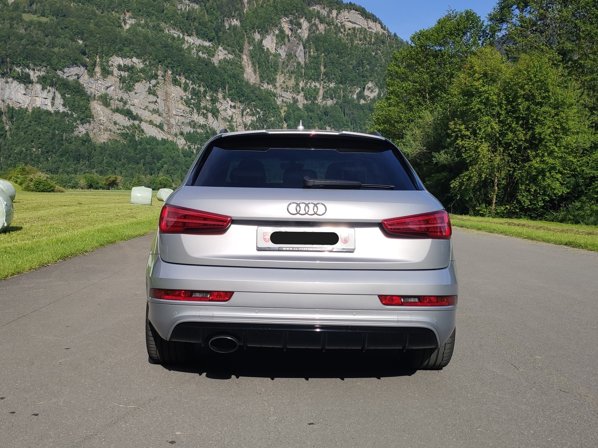 AUDI 2.5 TFSI quattro S-Tronic-image-4