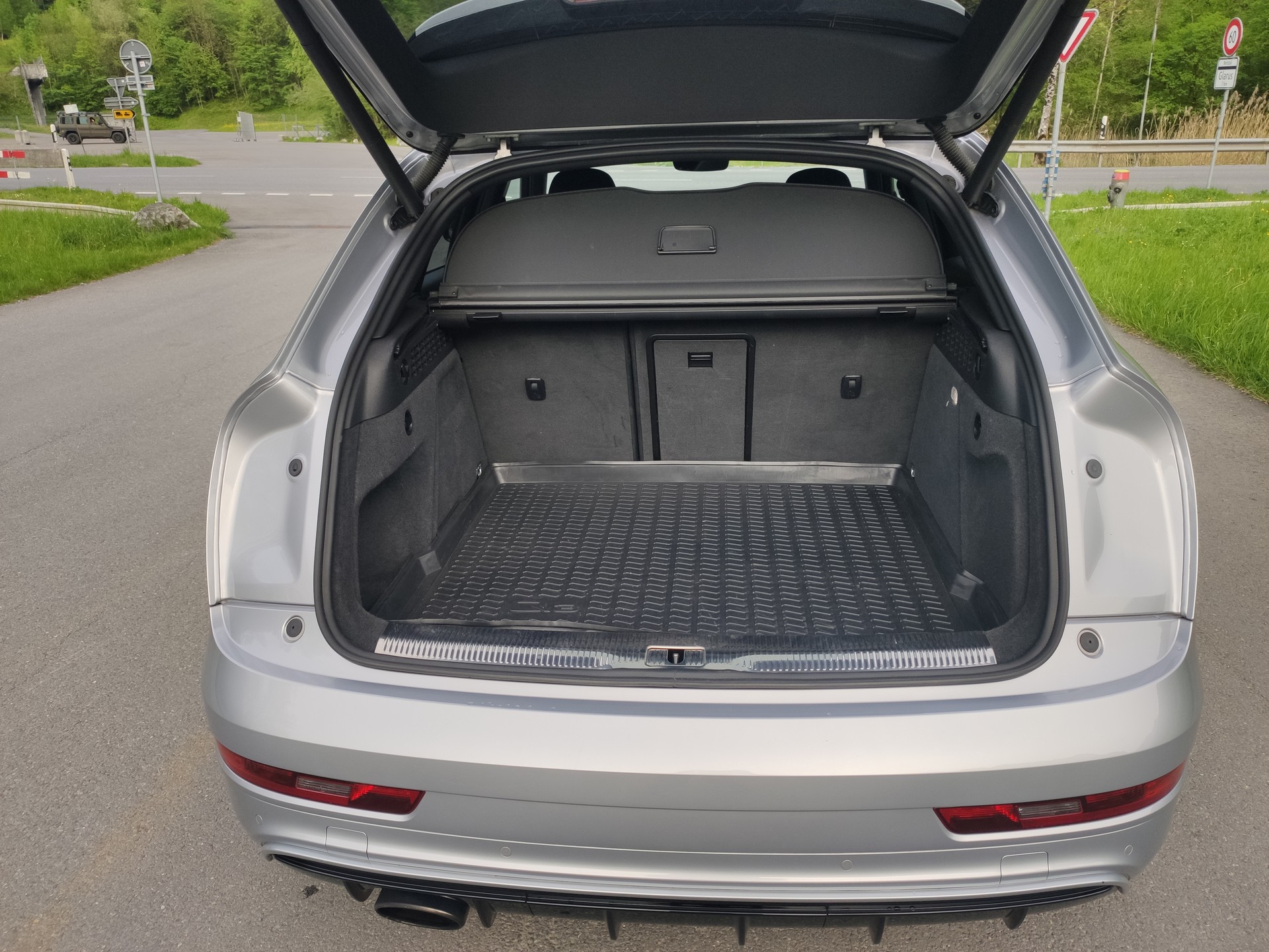 AUDI 2.5 TFSI quattro S-Tronic-image-9