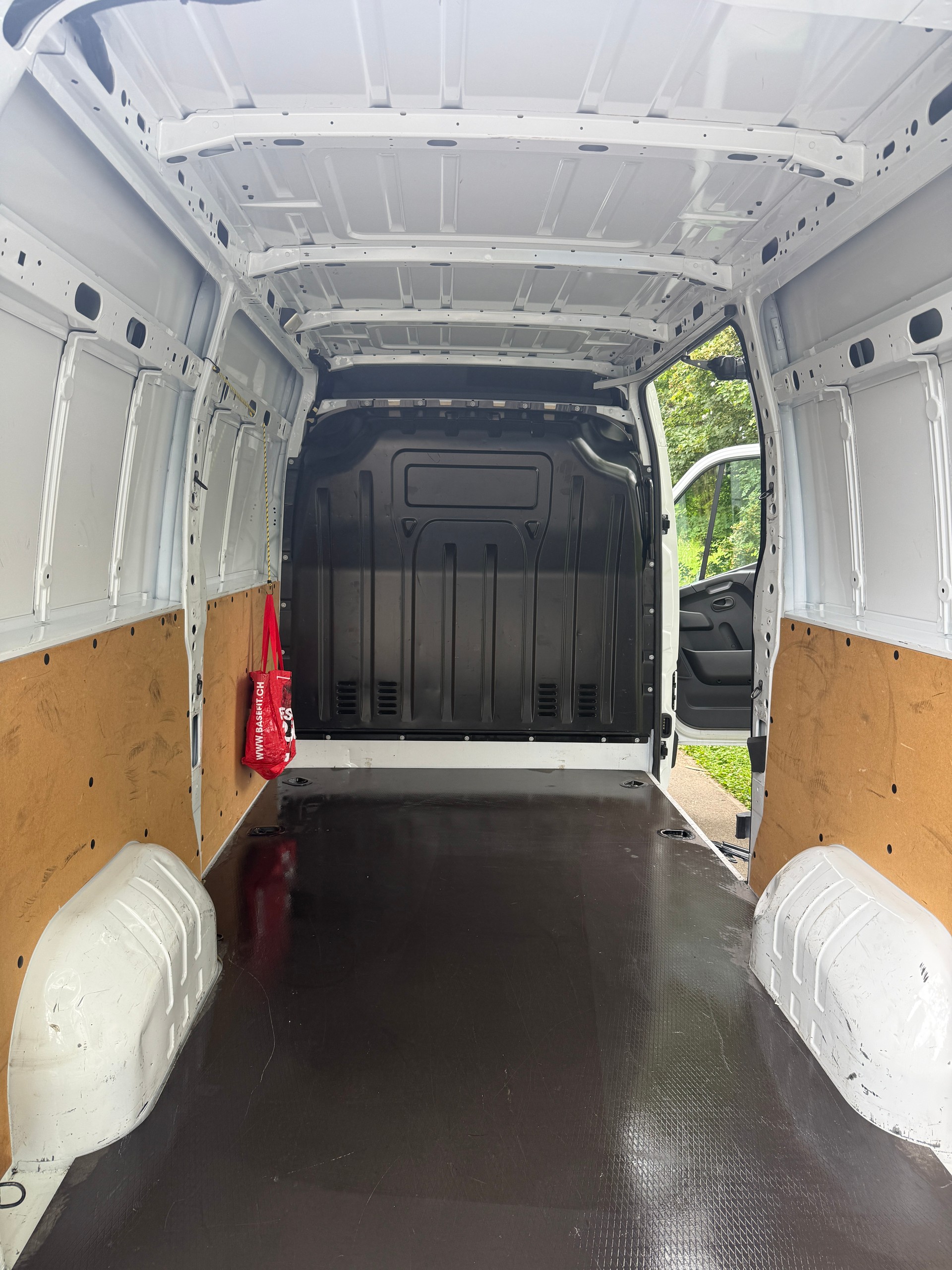 NISSAN NV400 F35.13 L2H2 FWD Comfort-image-3