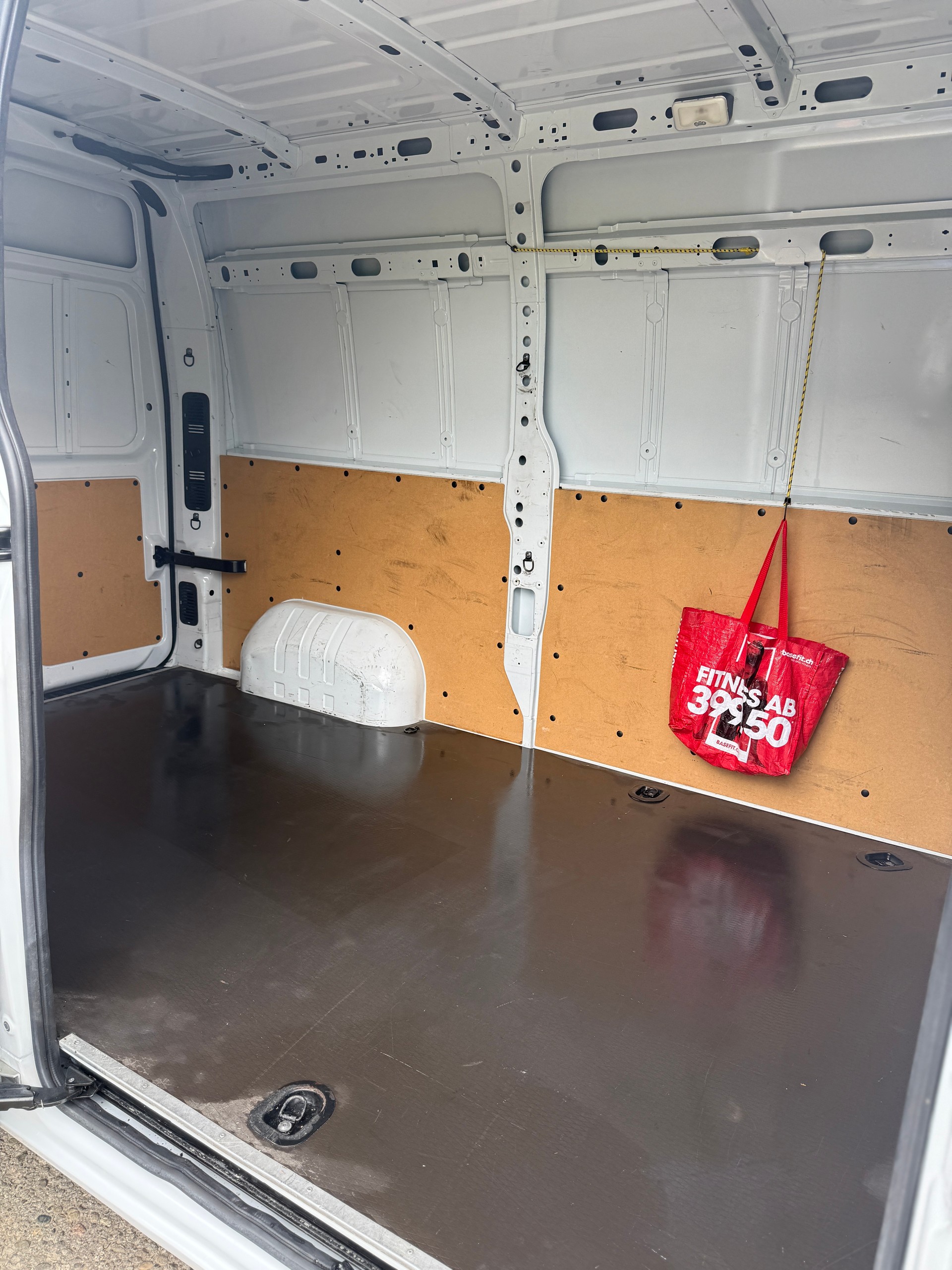 NISSAN NV400 F35.13 L2H2 FWD Comfort-image-4