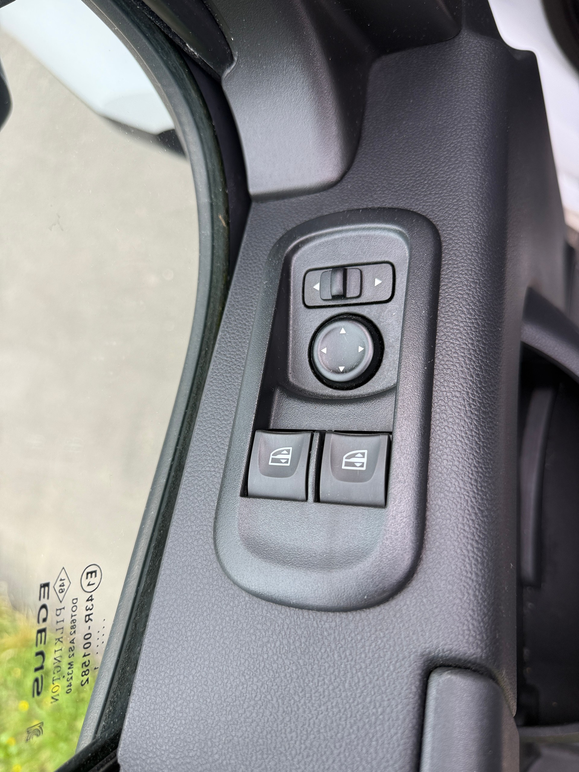 NISSAN NV400 F35.13 L2H2 FWD Comfort-image-8