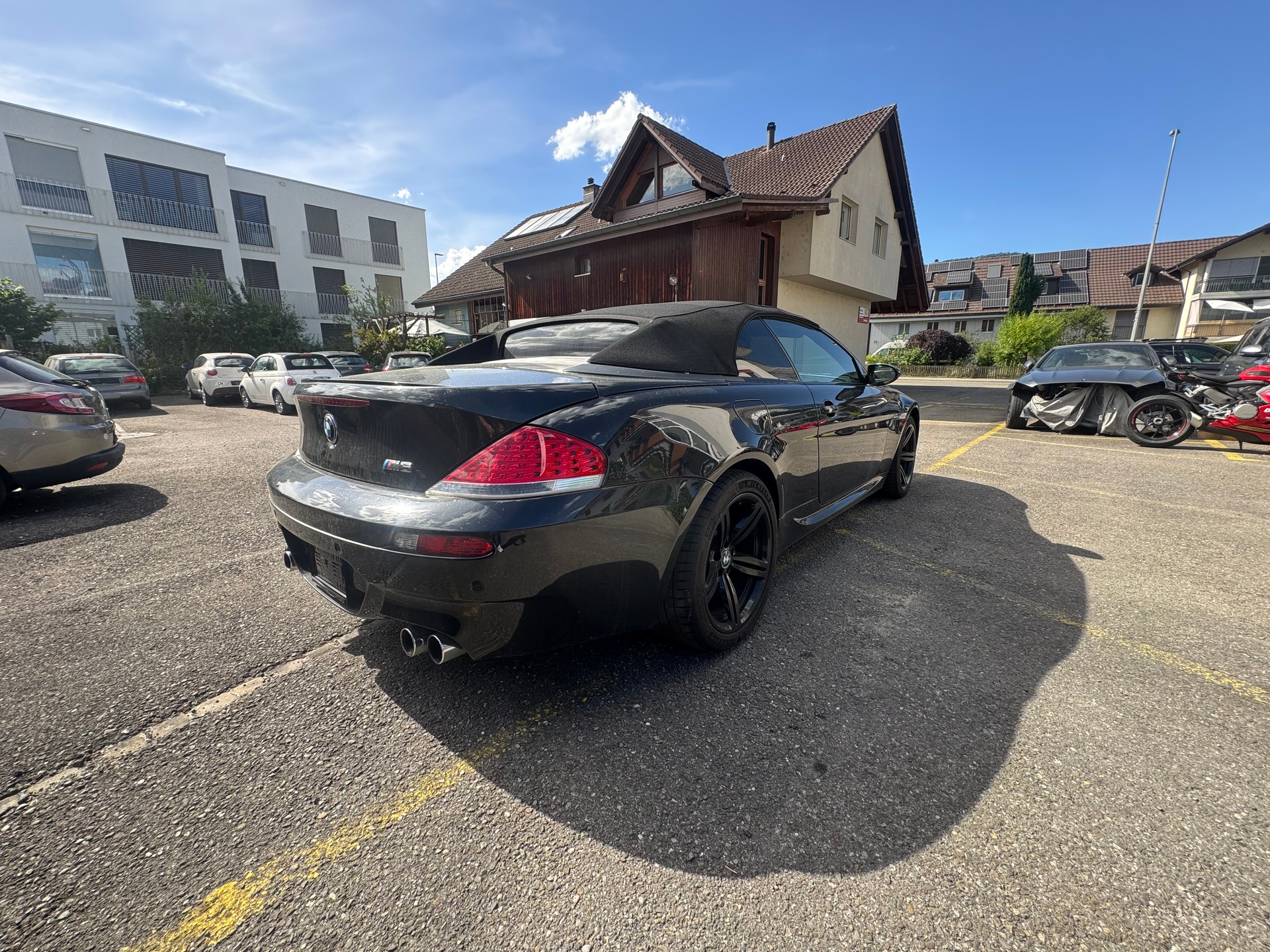 BMW M6-image-6