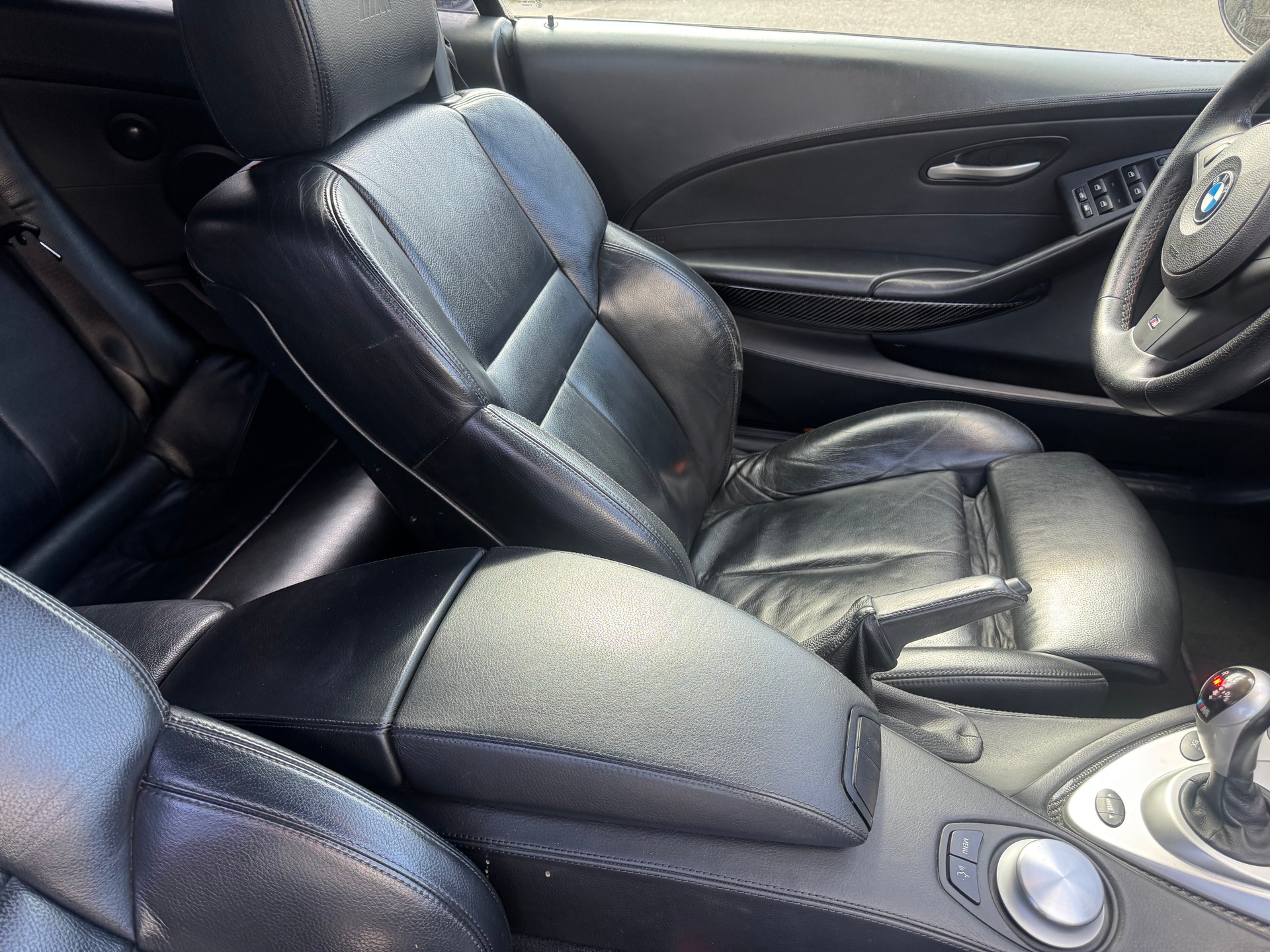 BMW M6-image-12