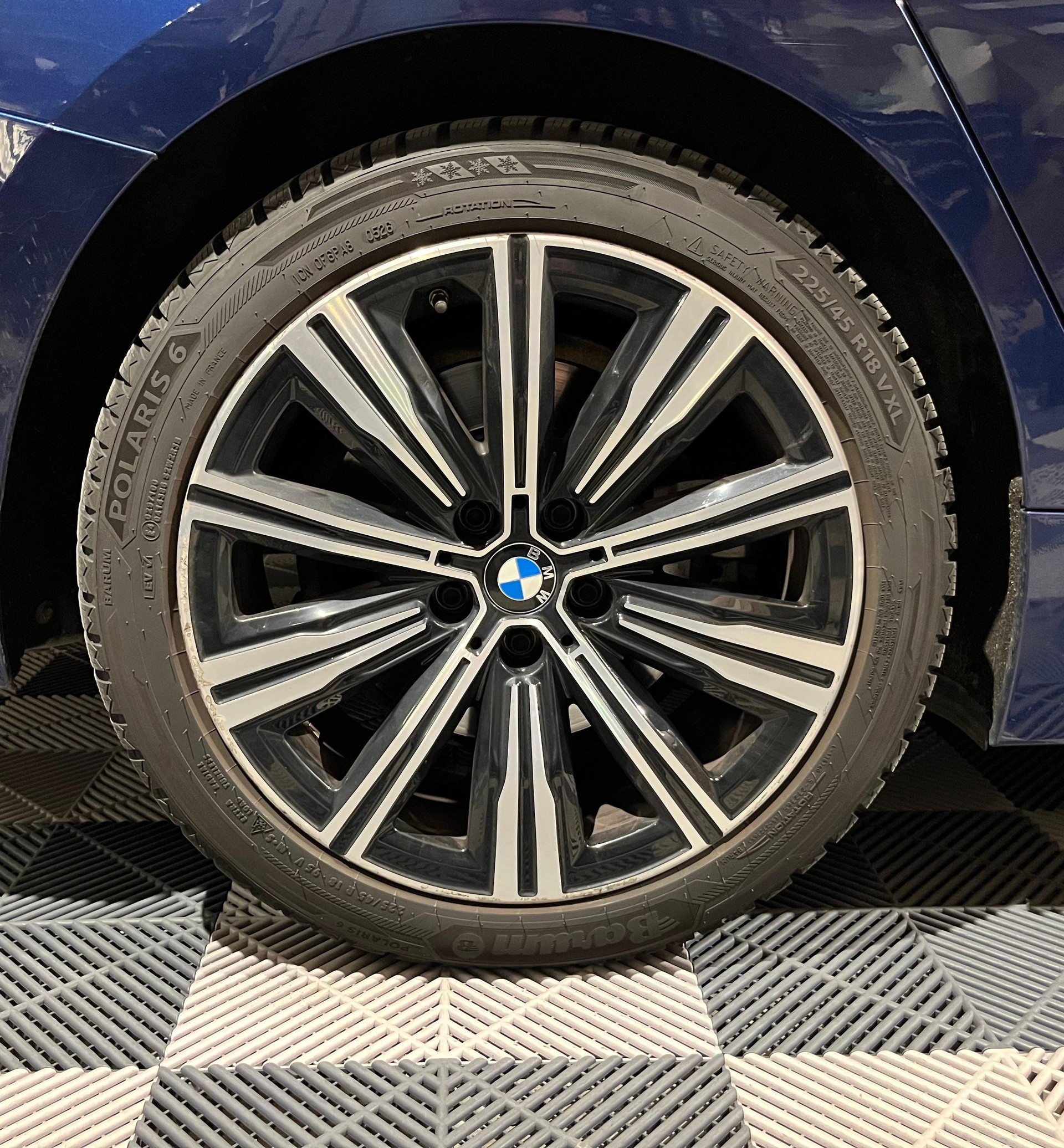 BMW 330e Steptronic Luxury Line-image-23