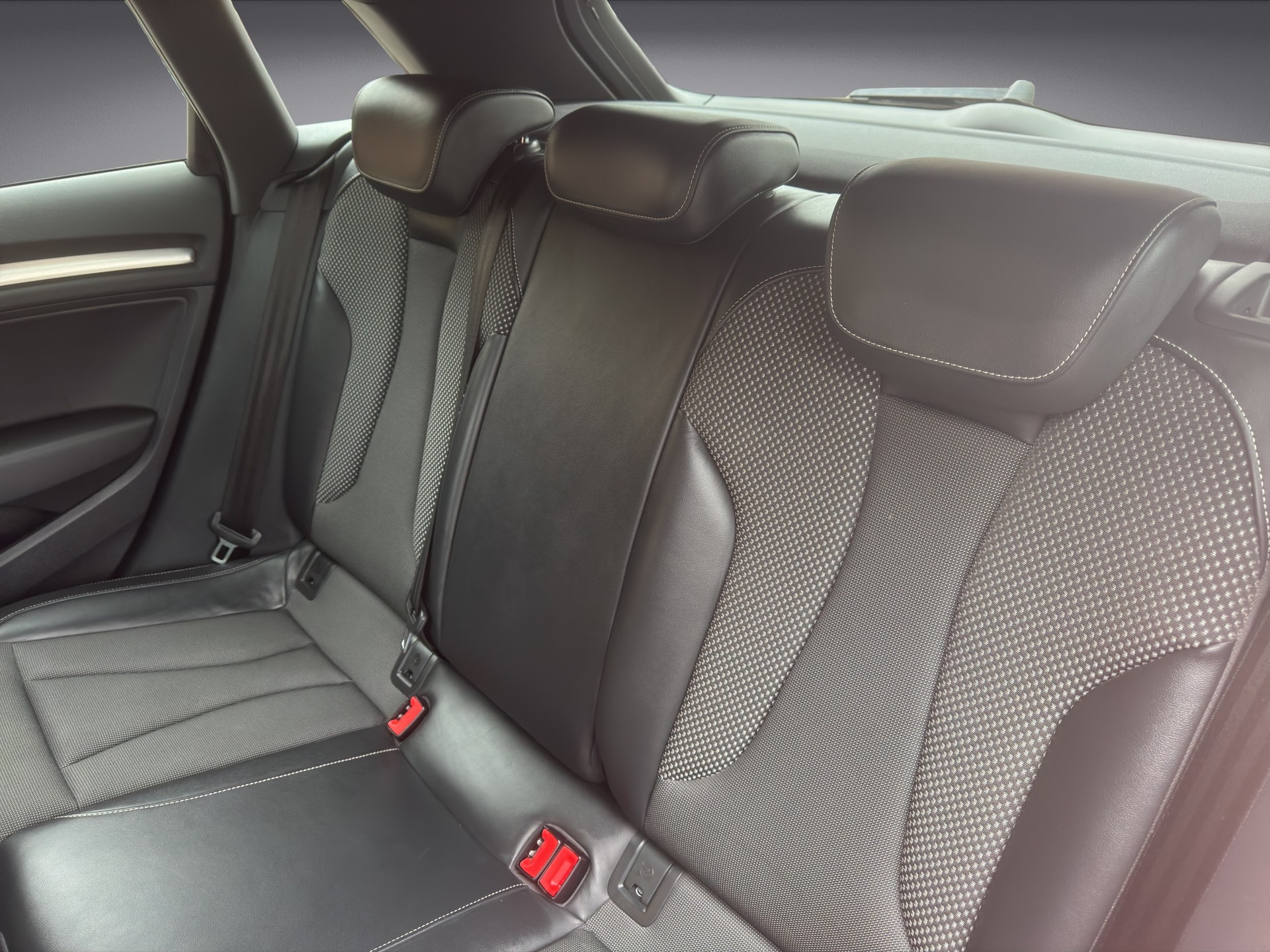 AUDI A3 Sportback 1.4 T FSI e-tron Ambition STr-image-14
