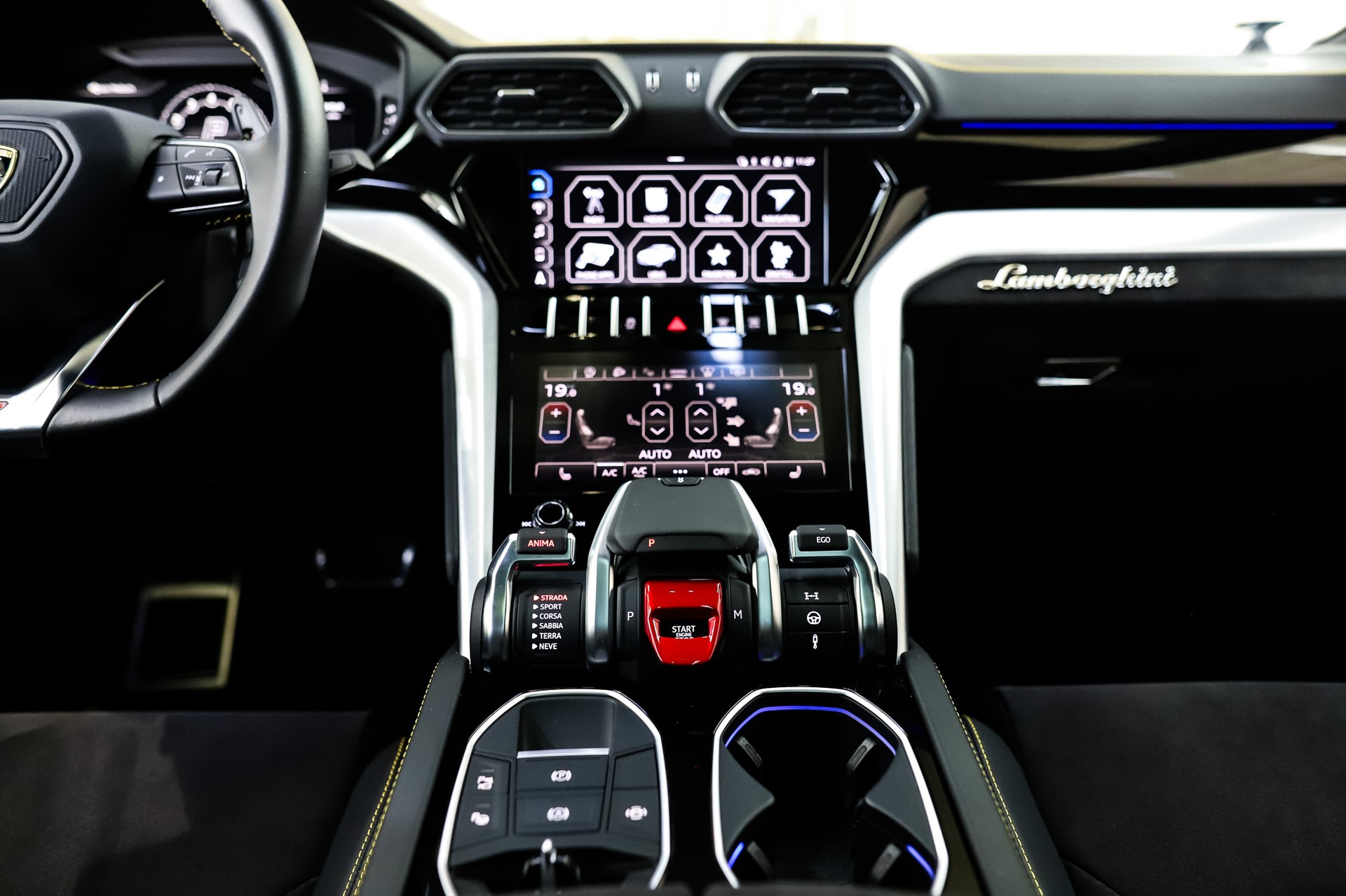 LAMBORGHINI Urus E-Gear-image-21