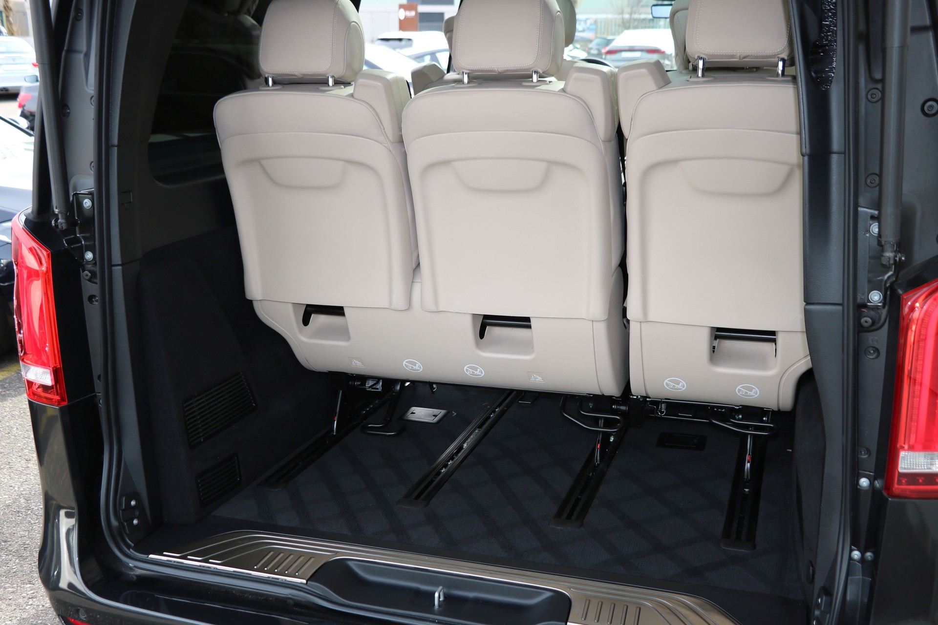 MERCEDES-BENZ V 300 d lang Exclusive 4Matic 9G-Tronic **Luxus-Einzelsitze**-image-19