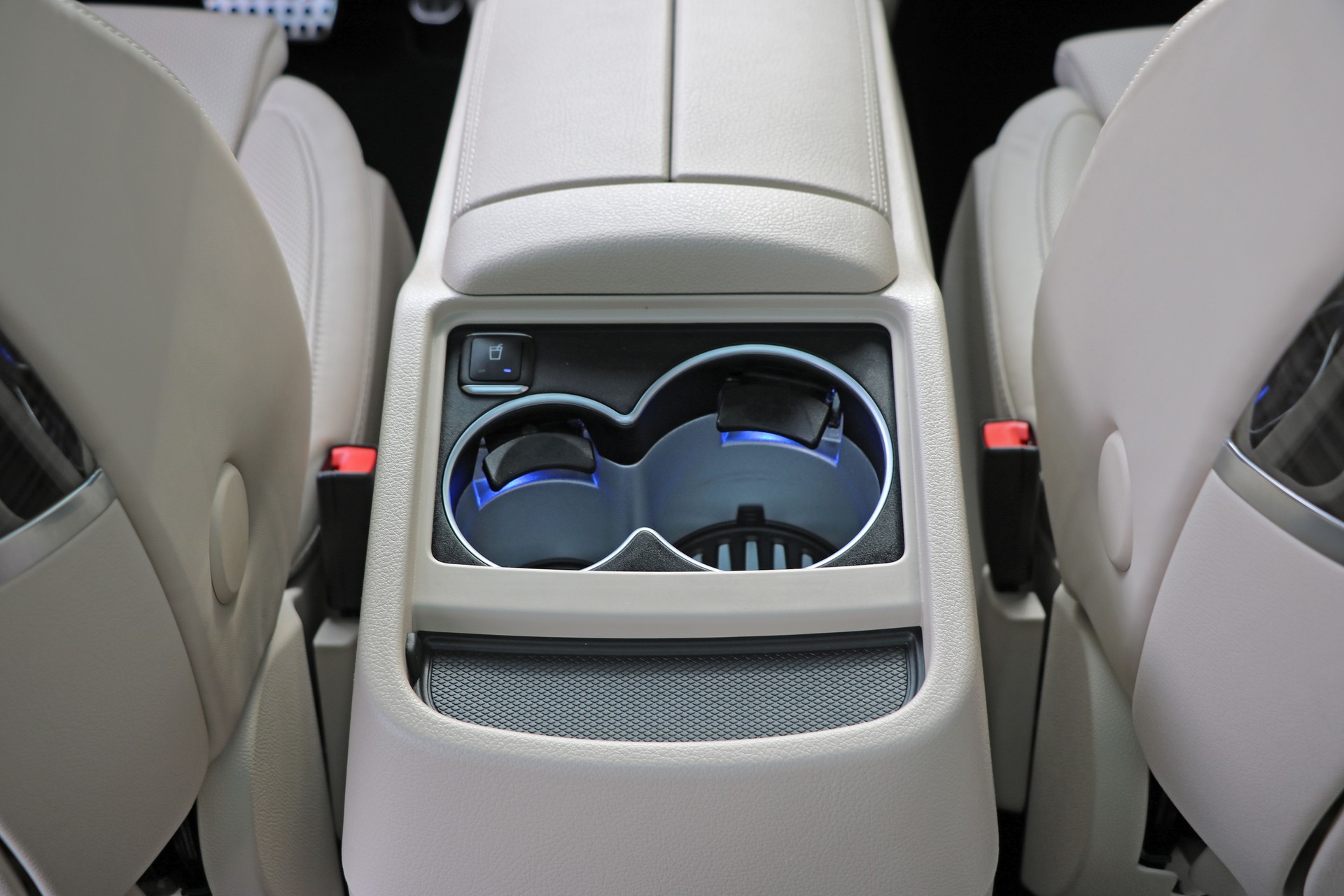 MERCEDES-BENZ V 300 d lang Exclusive 4Matic 9G-Tronic **Luxus-Einzelsitze**-image-24