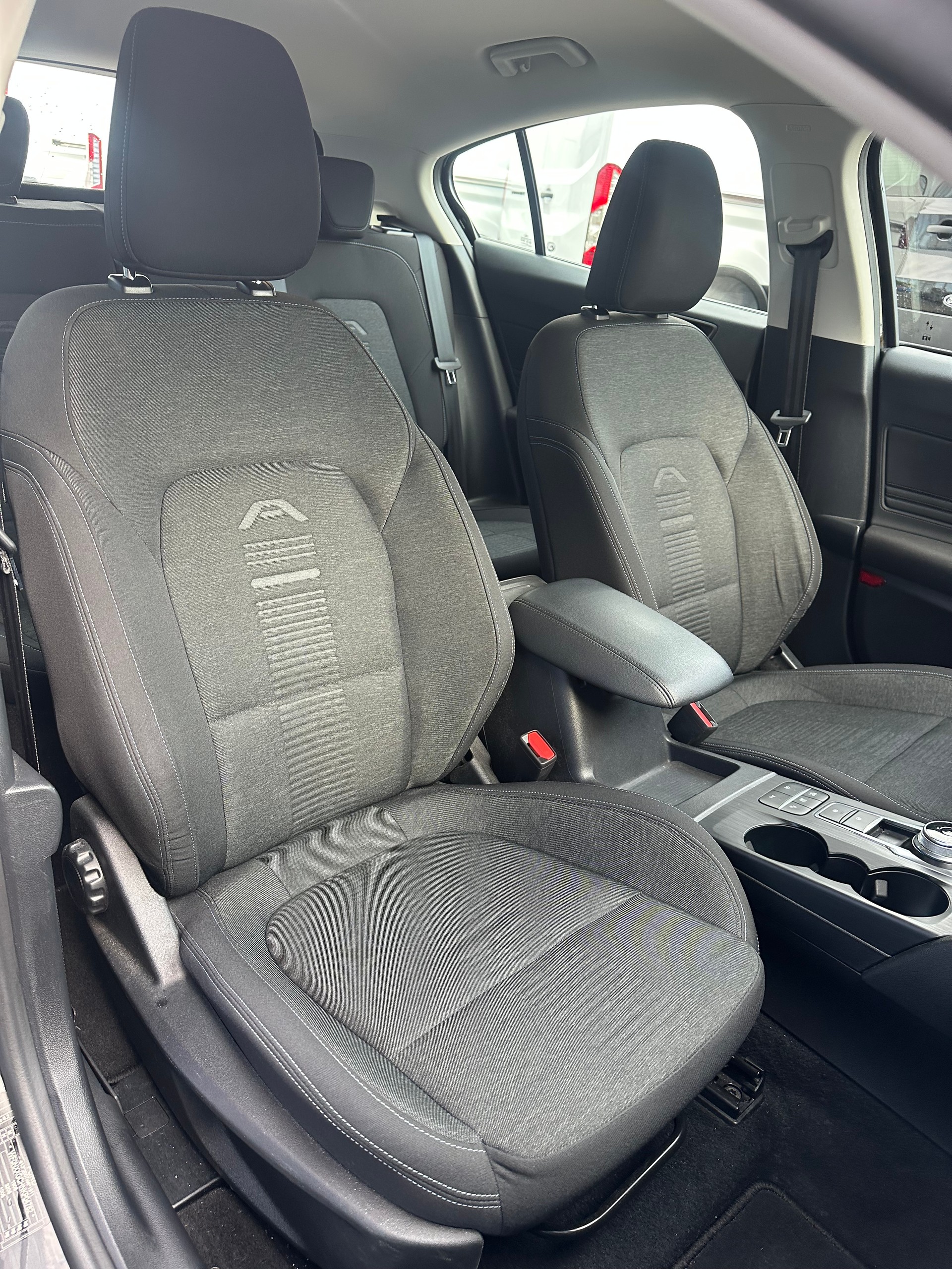 FORD Focus 1.0i EcoB 125 Active-image-14