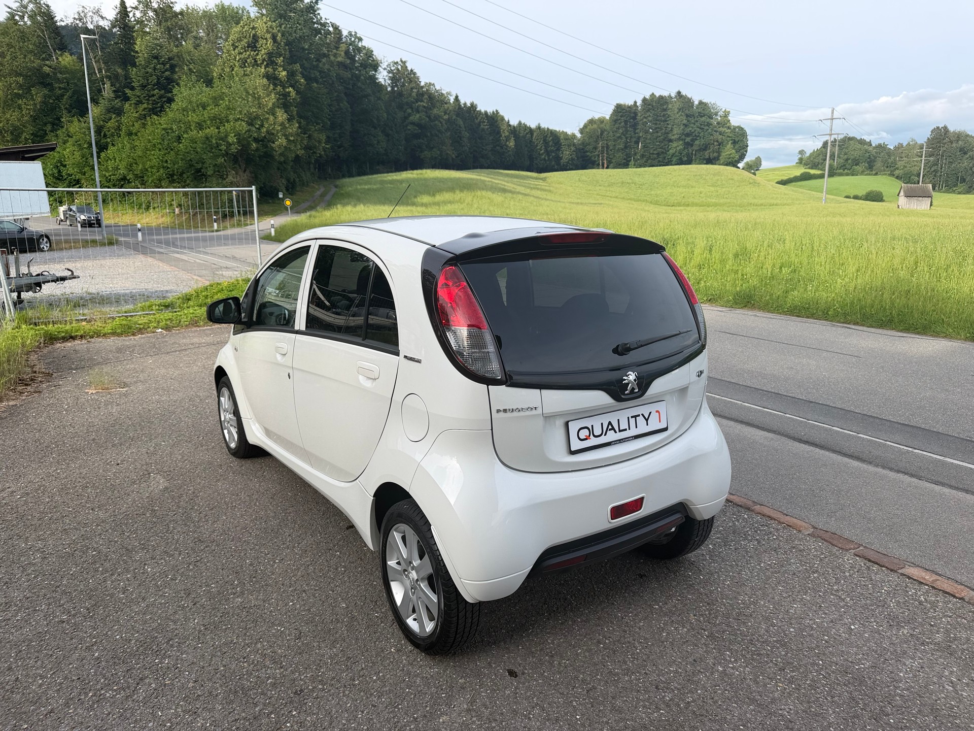 PEUGEOT iON Active-image-5