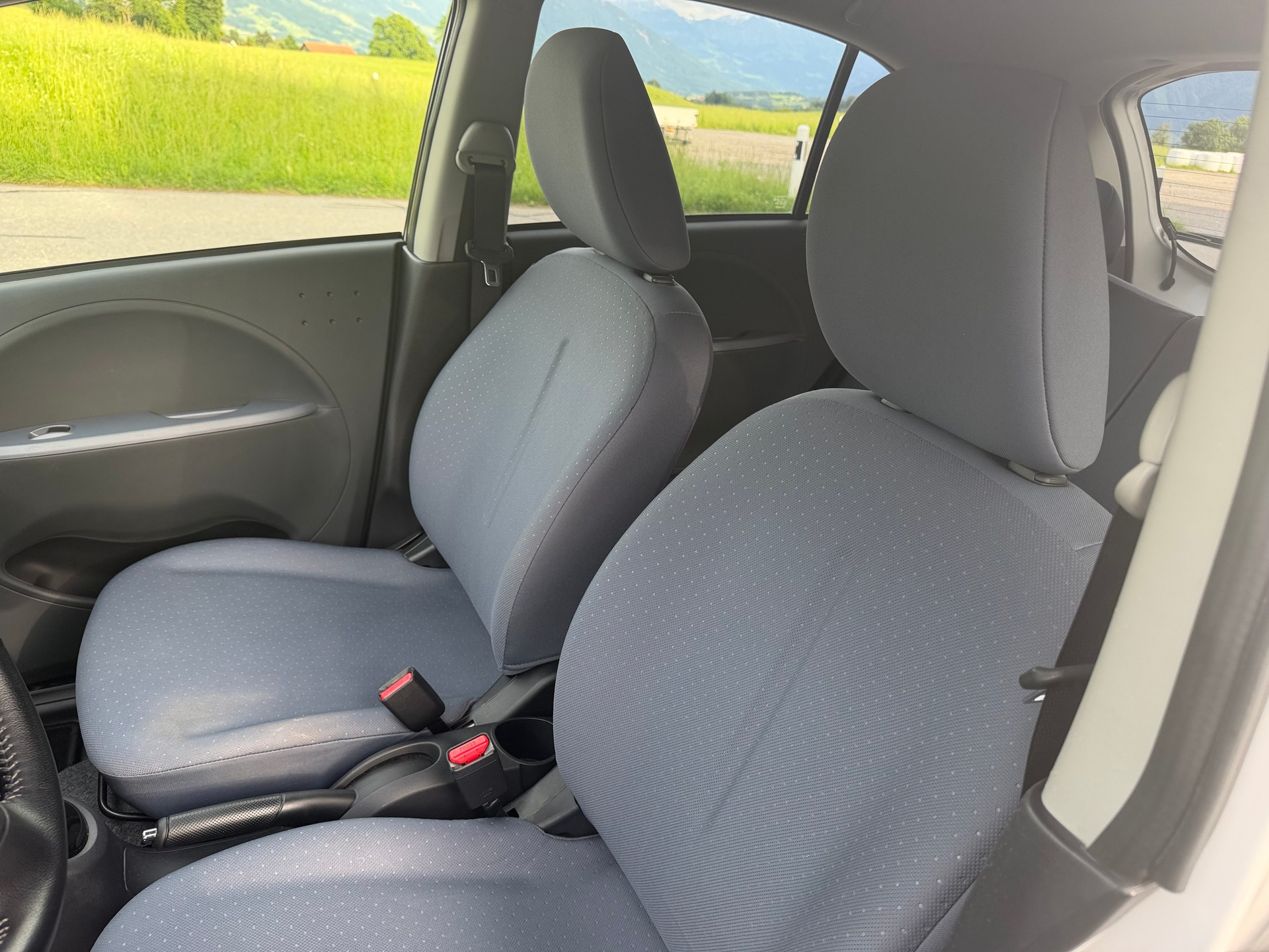 PEUGEOT iON Active-image-9