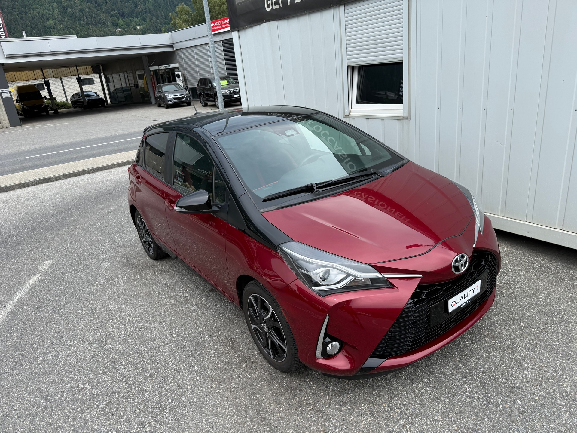TOYOTA Yaris 1.5 Style EDITION *1. HAND * CH-FZ* DAB*KAMERA*-image-1