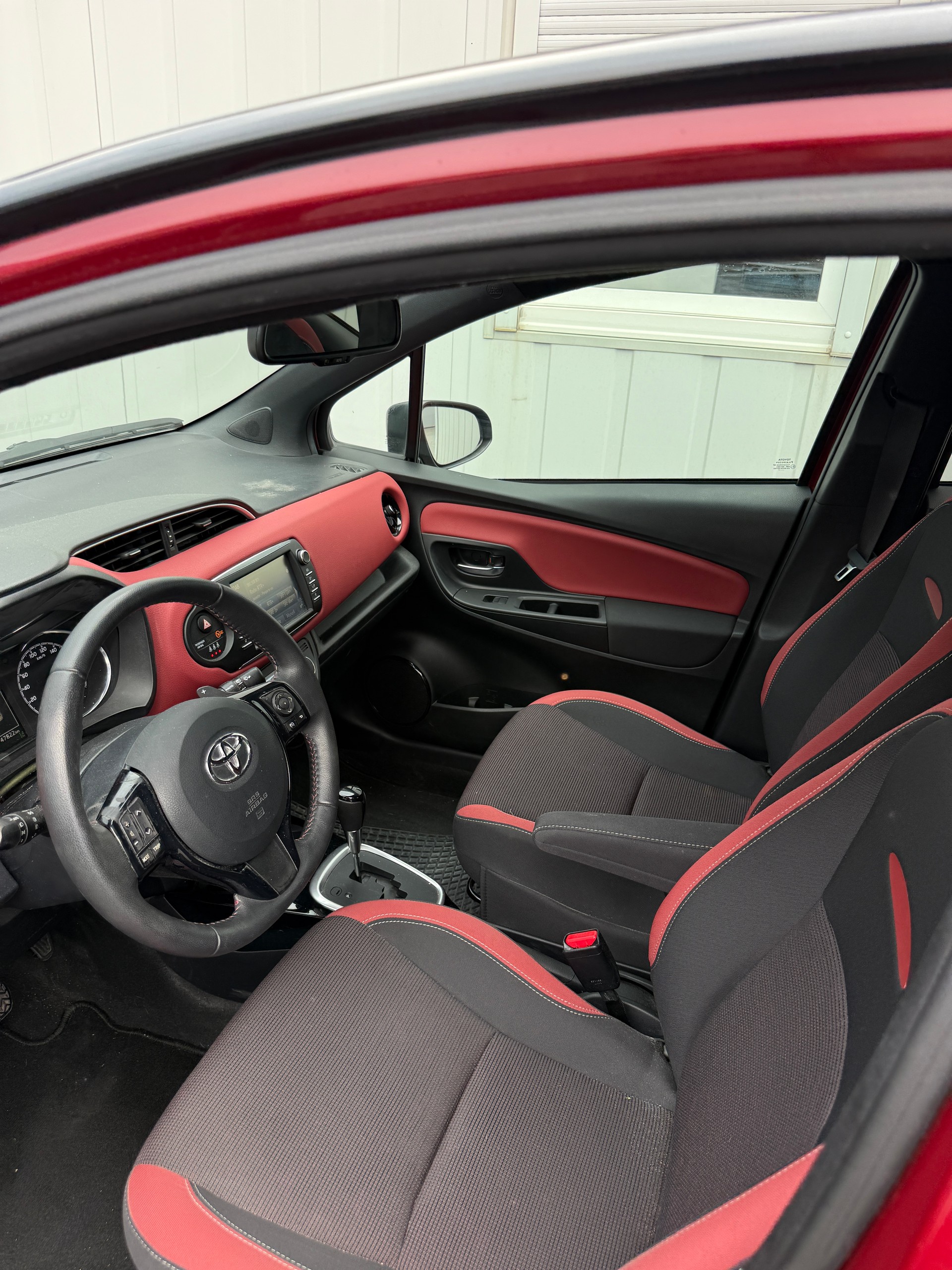 TOYOTA Yaris 1.5 Style EDITION *1. HAND * CH-FZ* DAB*KAMERA*-image-10