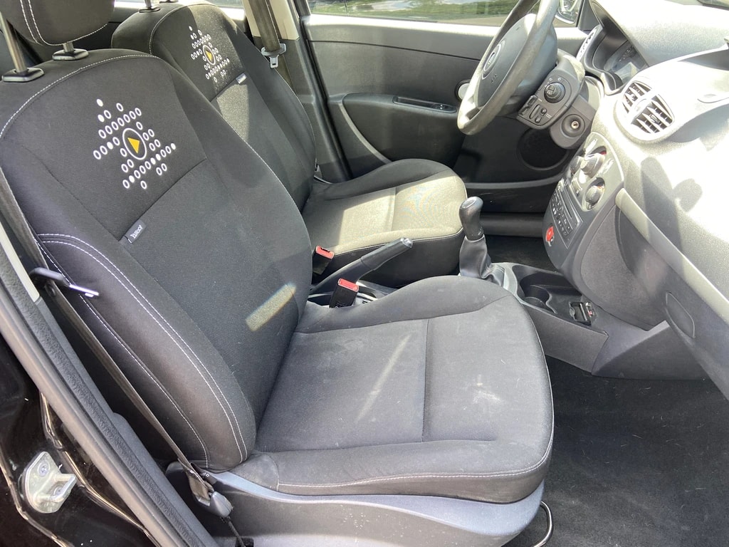RENAULT Clio 1.2 16V Turbo S-image-4